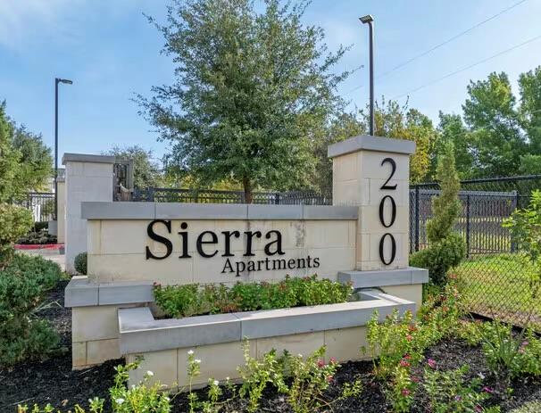 200 Maple Ln # 1302, Elgin, TX 78621