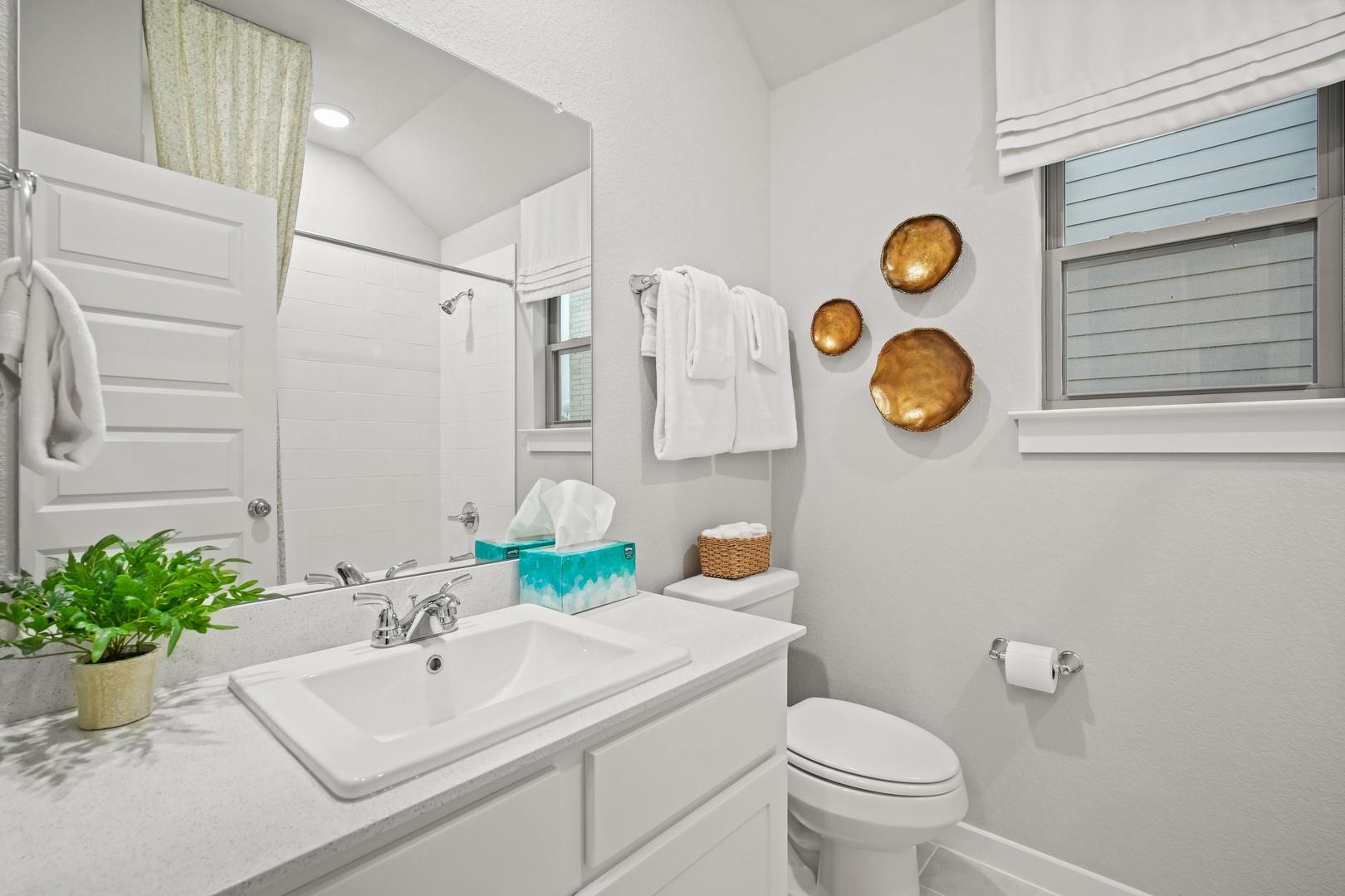 154 Tolo Dr, Elgin, TX 78621