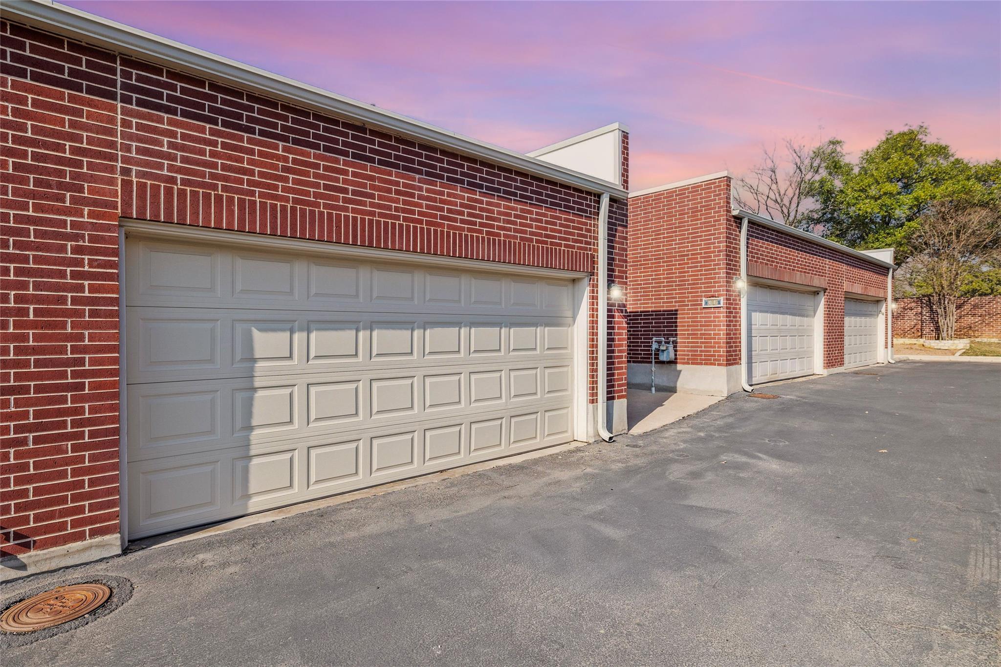 5515 Davis Ln # 32, Austin, TX 78749