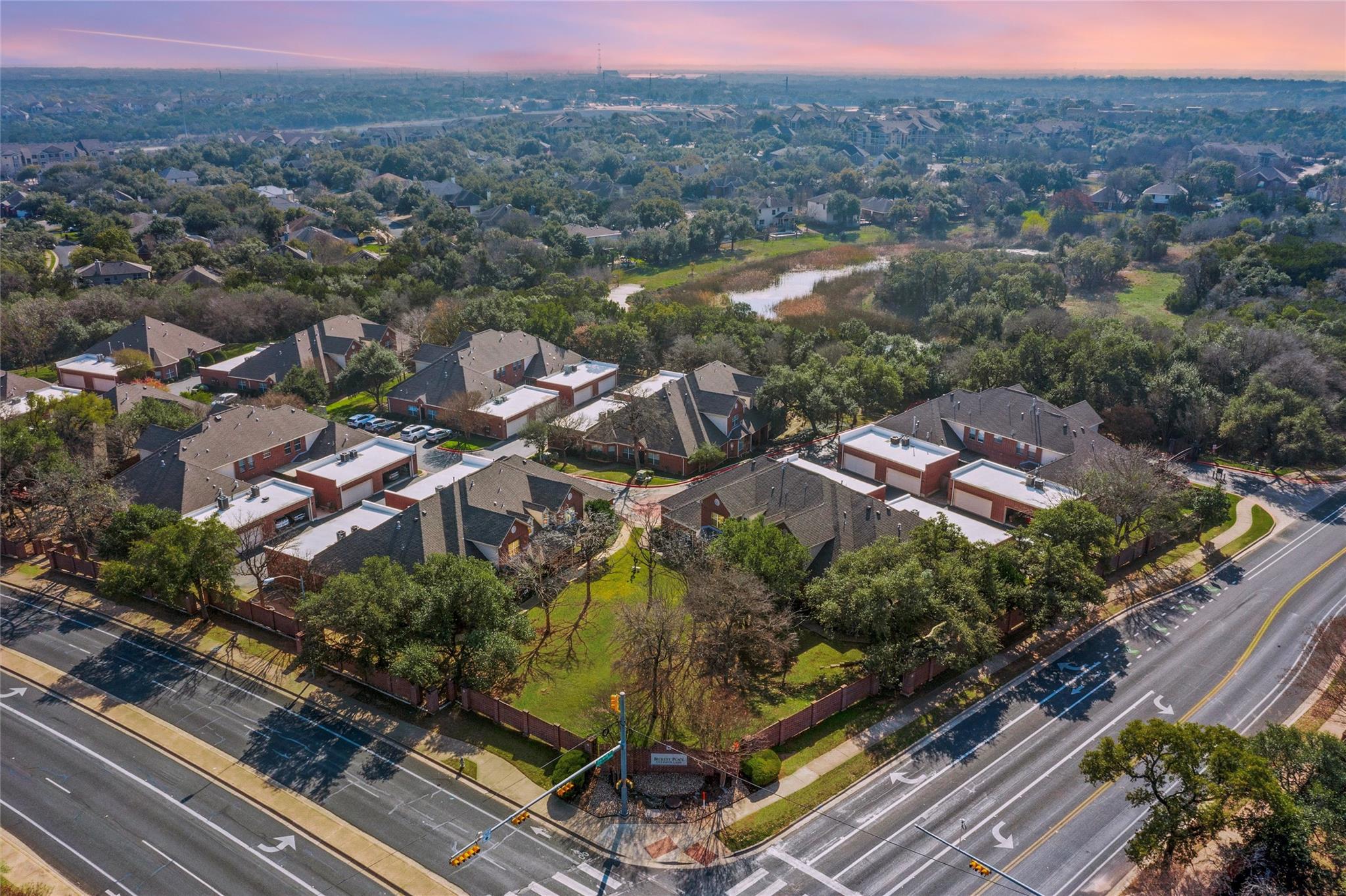 5515 Davis Ln # 32, Austin, TX 78749