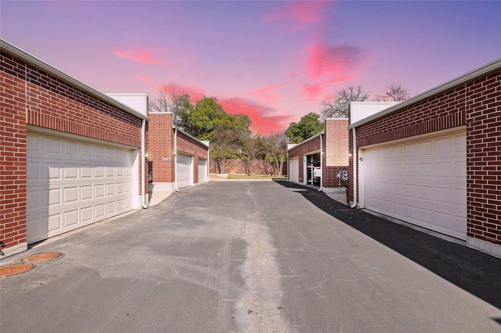 5515 Davis Ln # 32, Austin, TX 78749