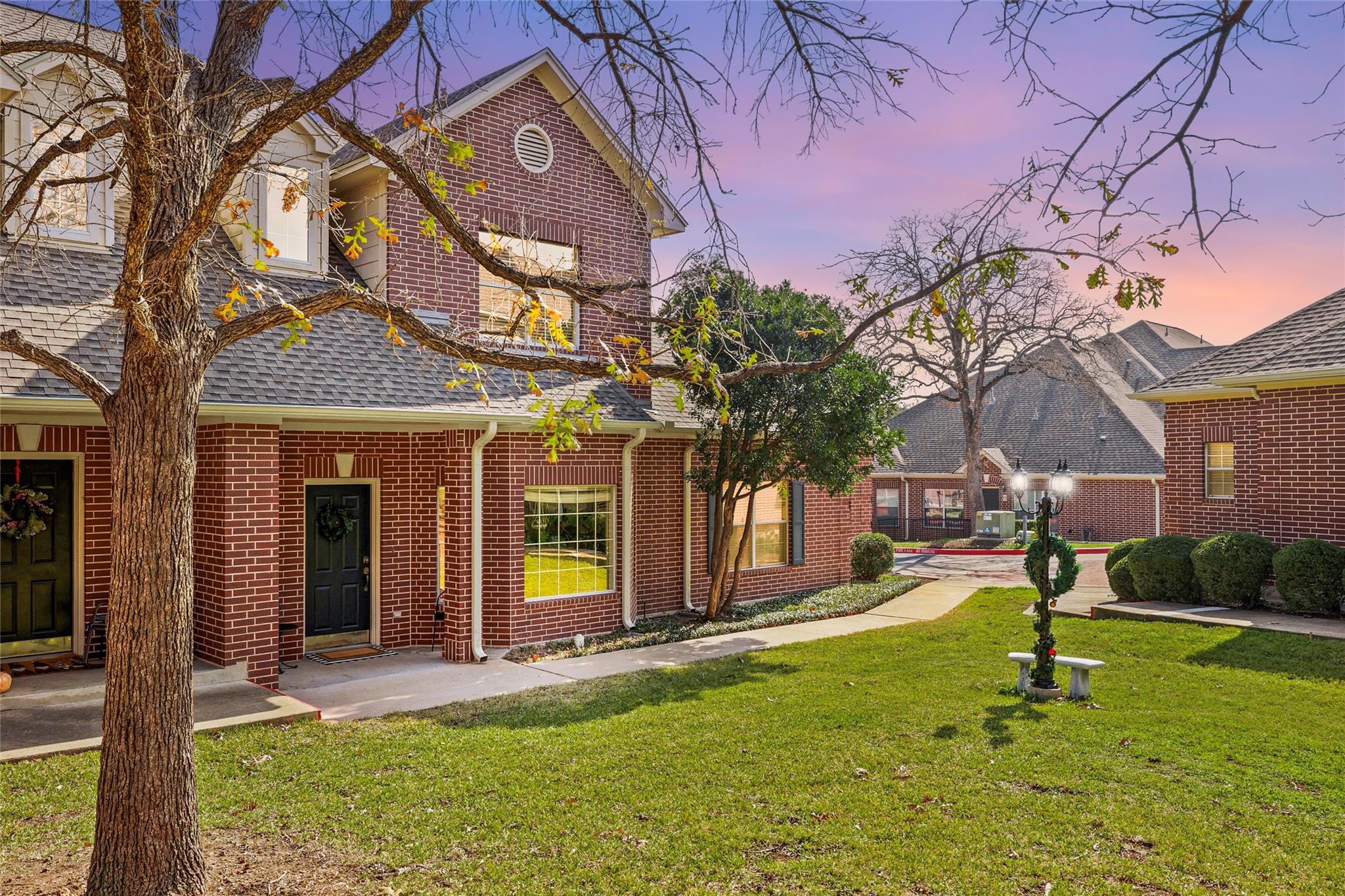 5515 Davis Ln # 32, Austin, TX 78749