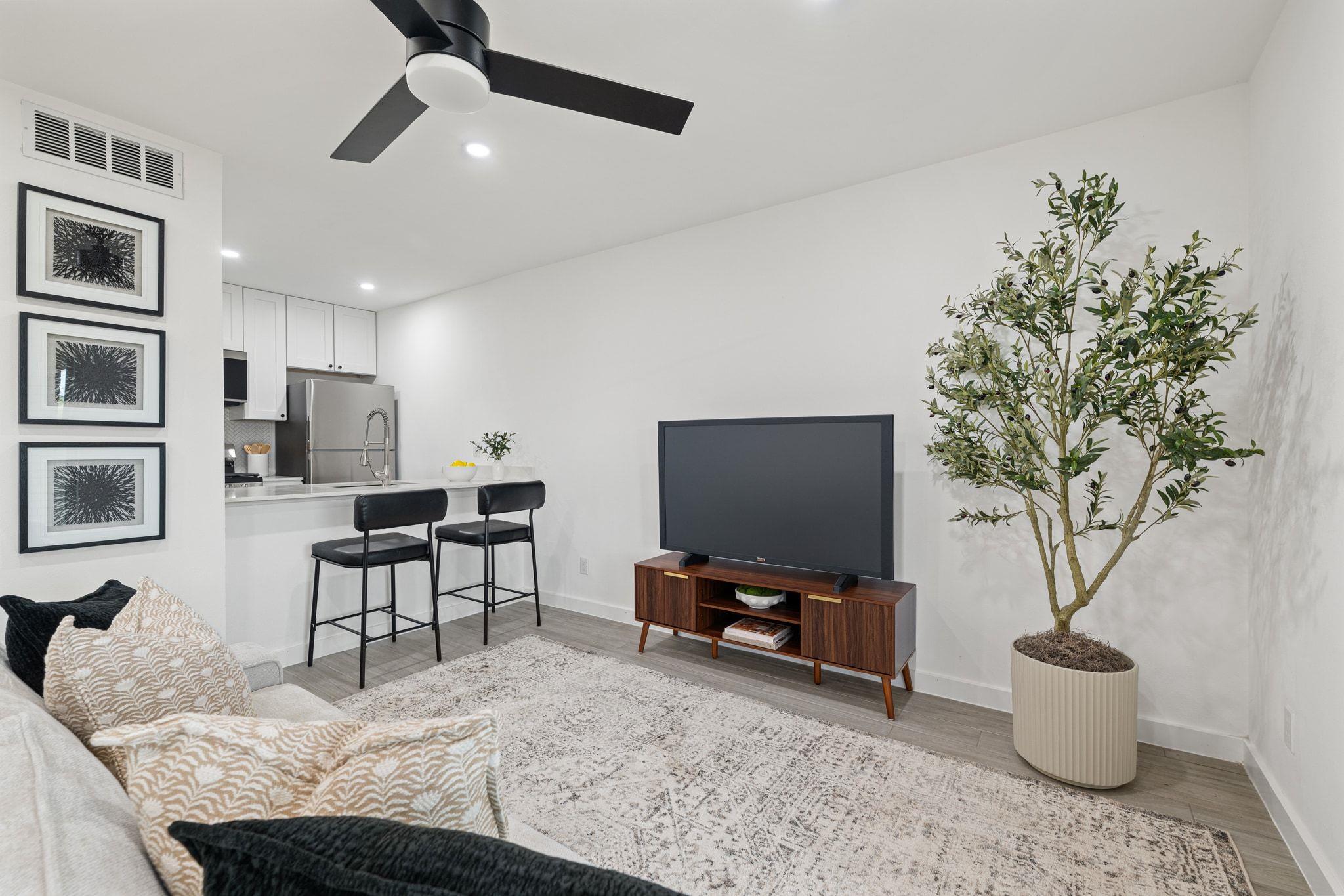 5911 Sheridan Ave Ln # B107, Austin, TX 78723