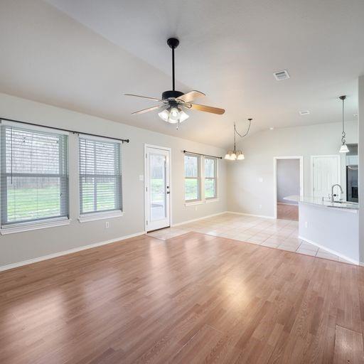 108 Halawa Ct, Bastrop, TX 78602