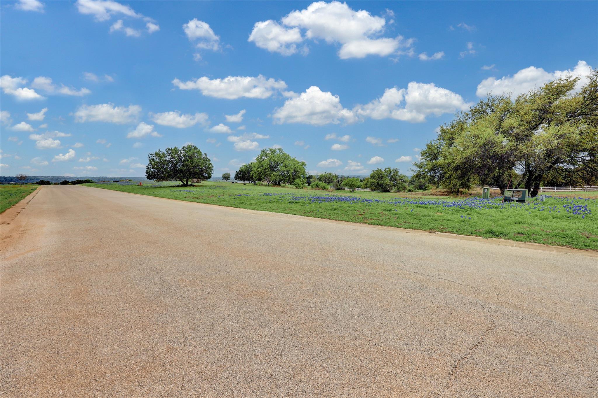 26 Westgate Loop, Horseshoe Bay, TX 78657