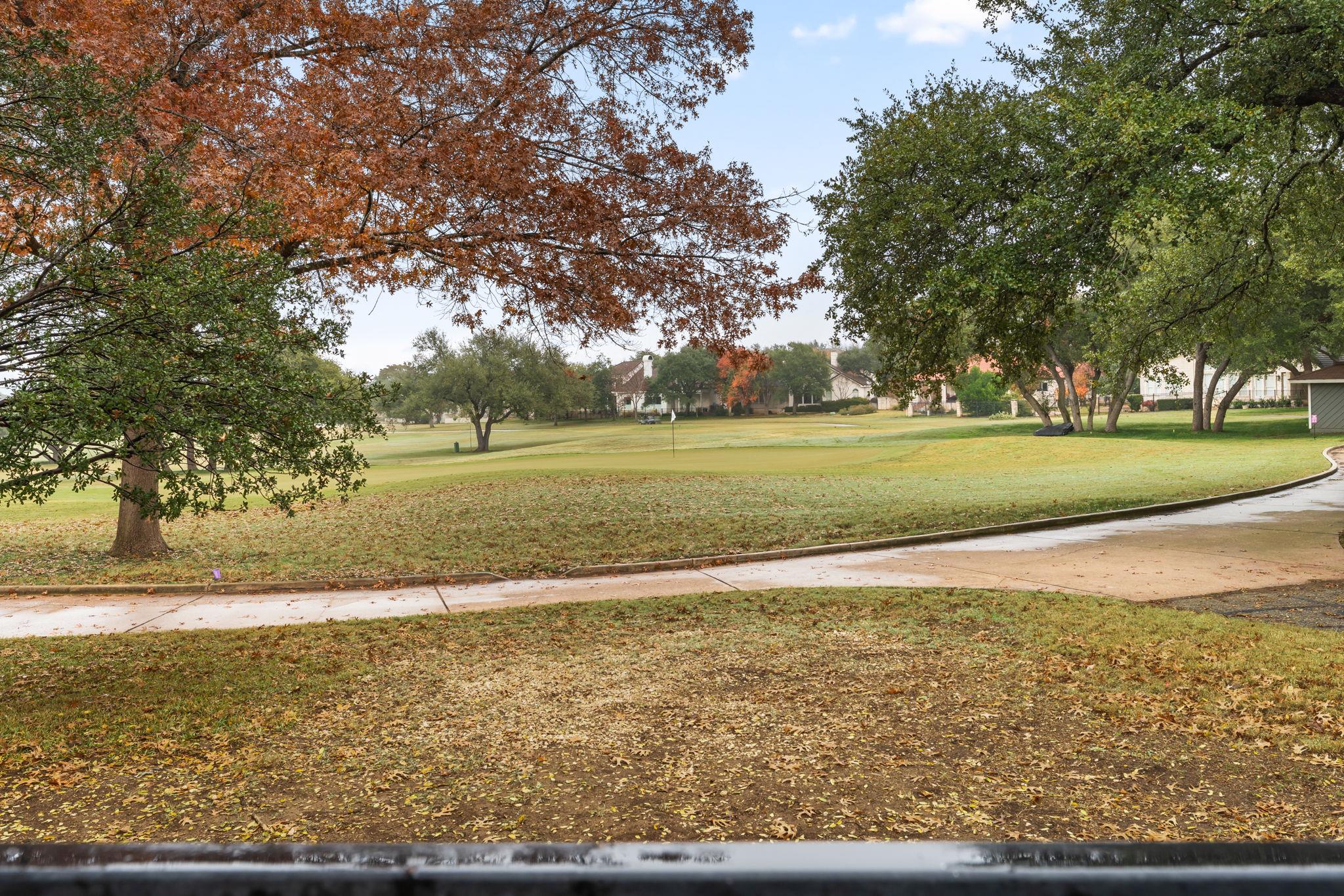 4 TIBURON Dr, Austin, TX 78738