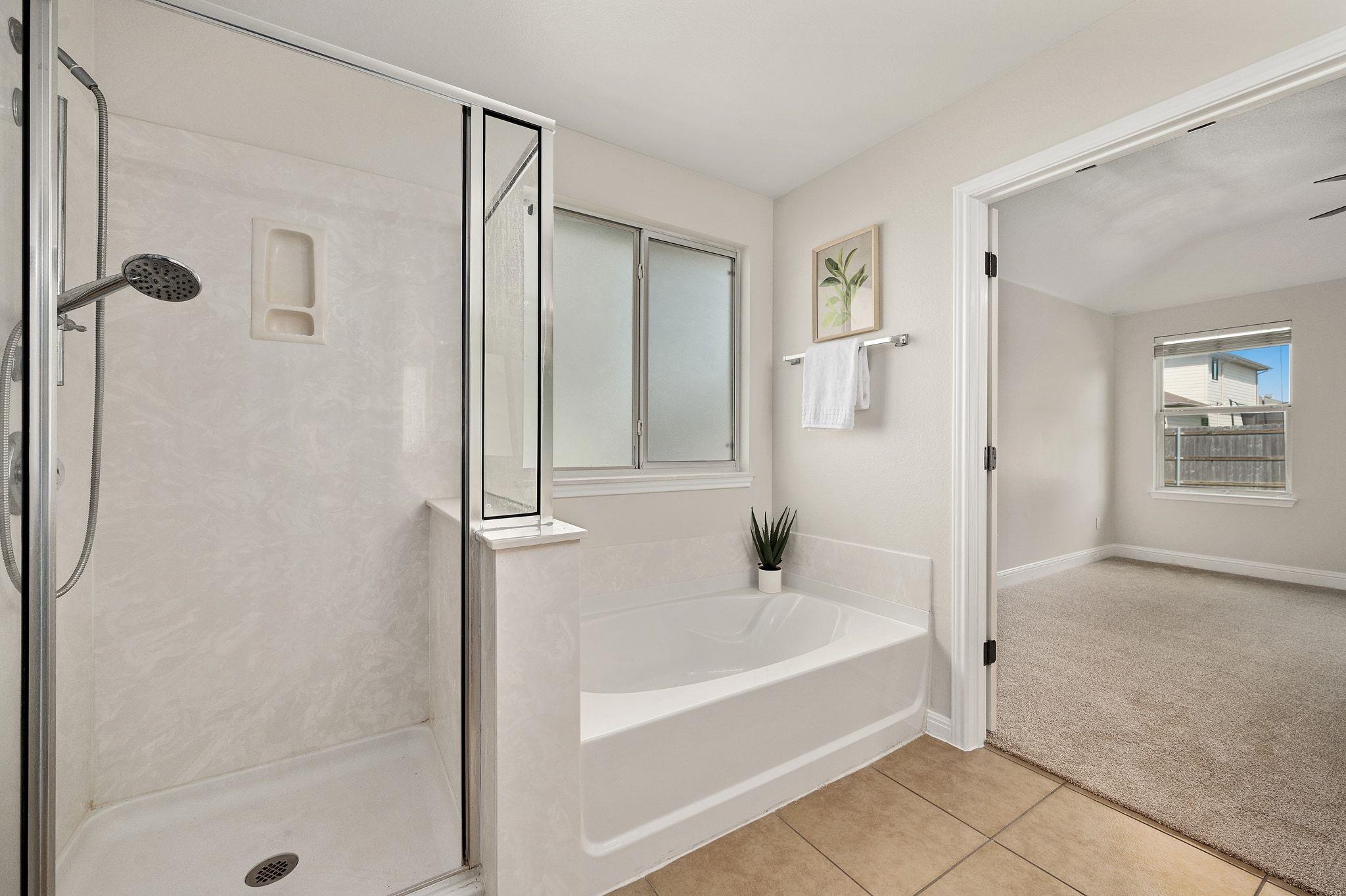 7817 Squirrel Hollow Dr, Georgetown, TX 78628