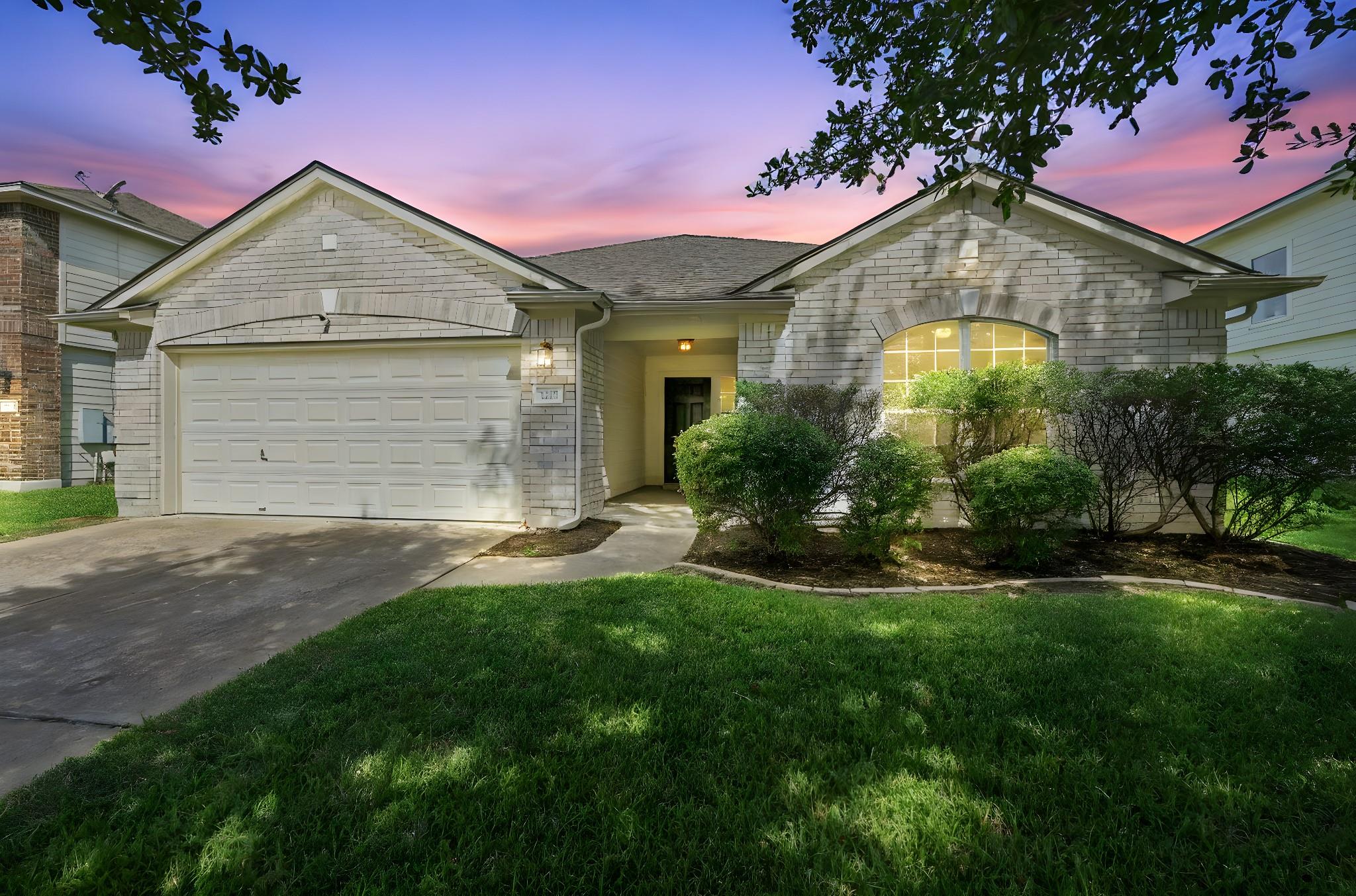 7817 Squirrel Hollow Dr, Georgetown, TX 78628
