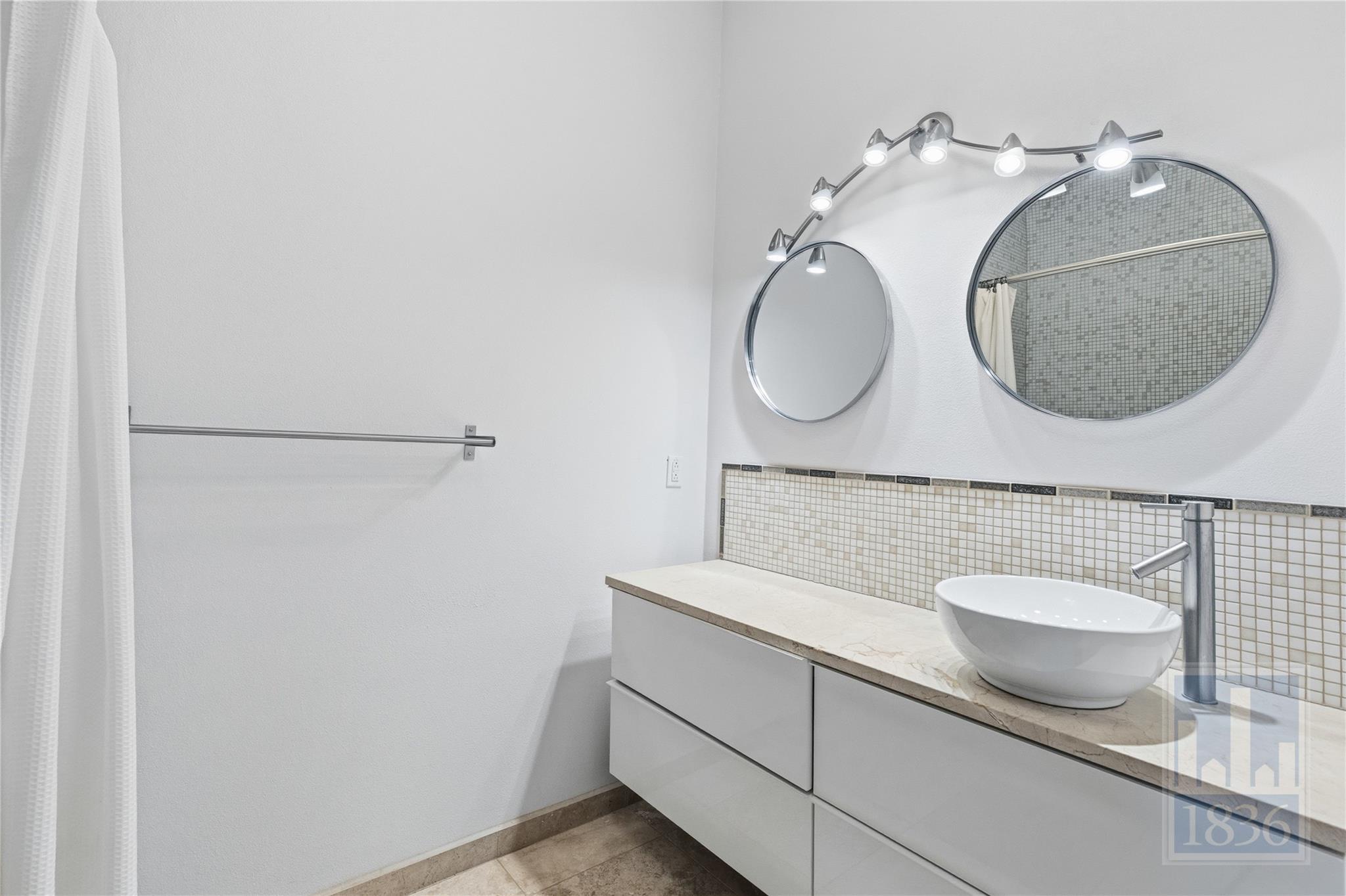 1520 Parker Ln # A, Austin, TX 78741