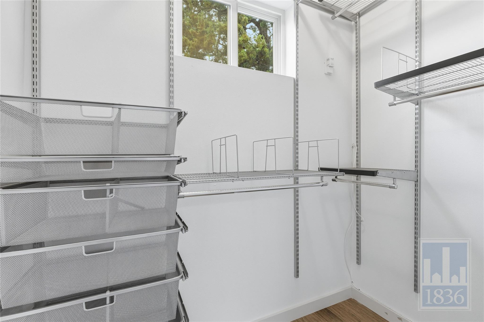 1520 Parker Ln # A, Austin, TX 78741