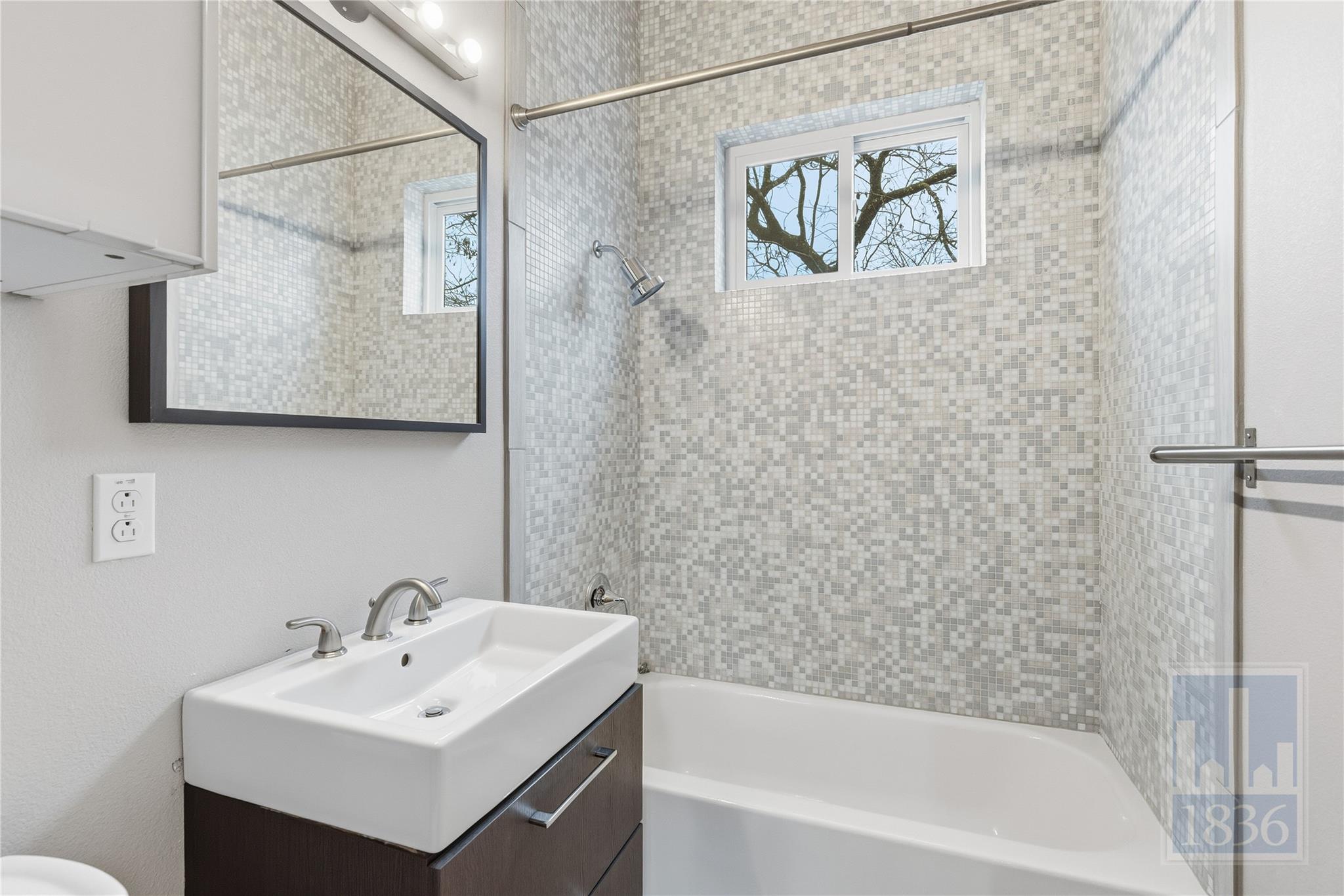 1520 Parker Ln # A, Austin, TX 78741