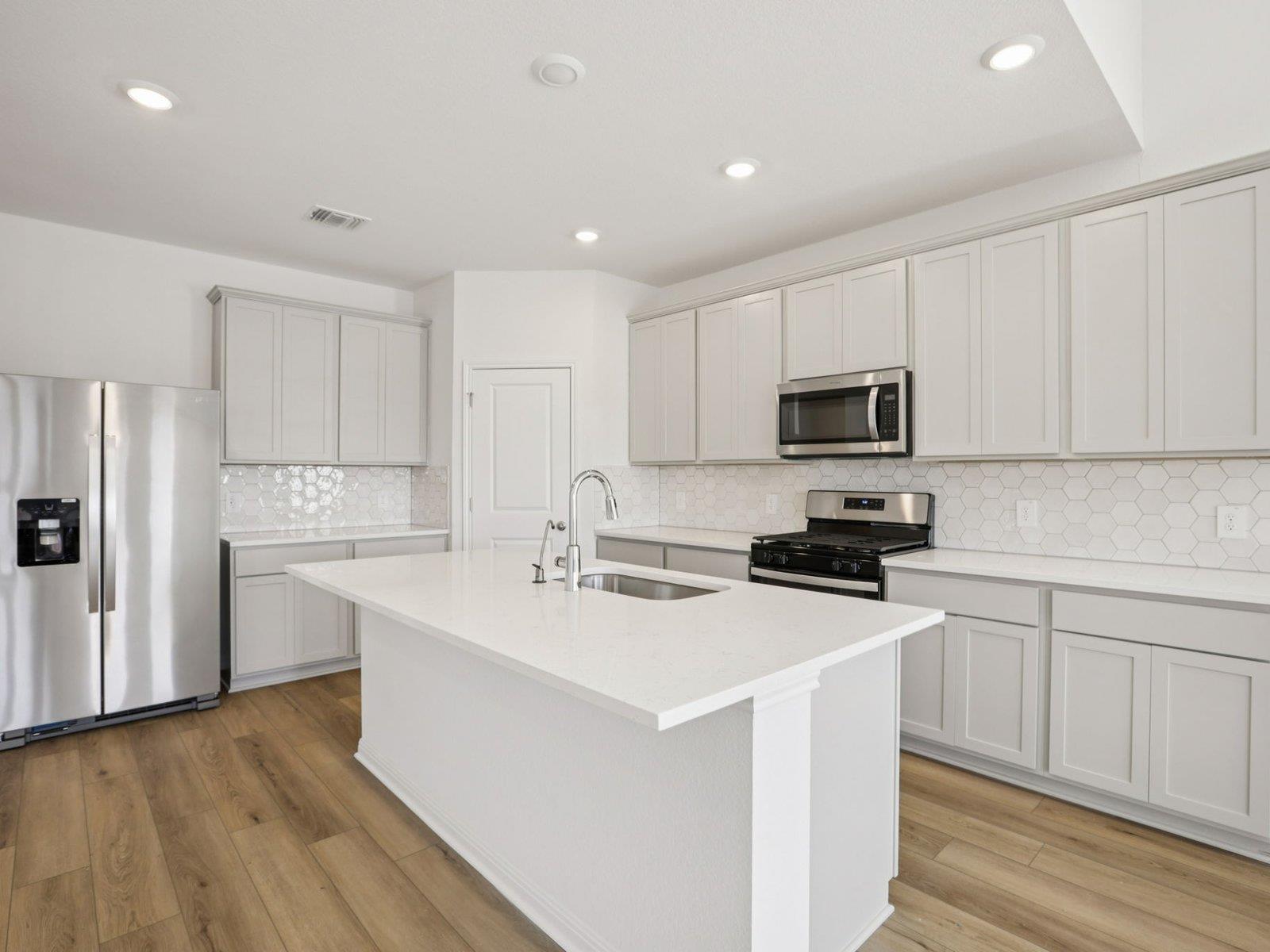 206 Pico St, Hutto, TX 78634