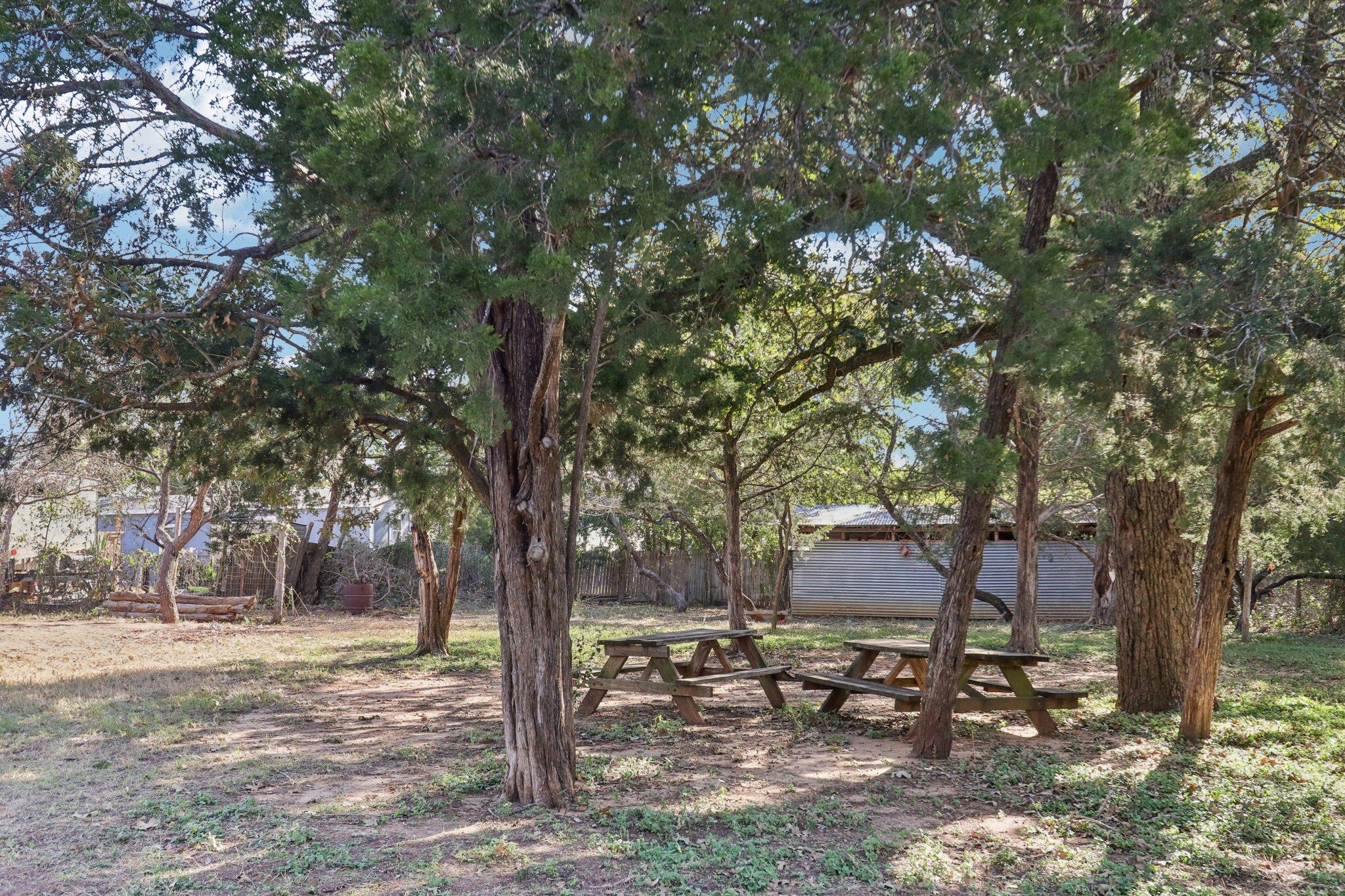 385 Alta Vista Dr, Bastrop, TX 78602