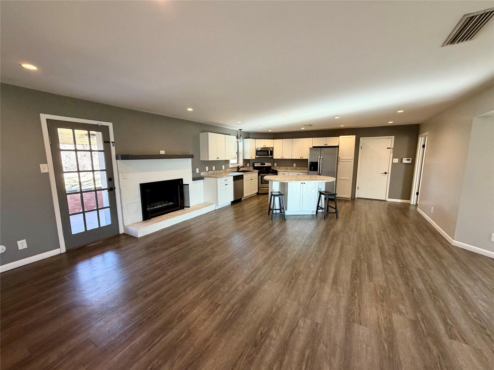 9712 Springdale Rd, Austin, TX 78754