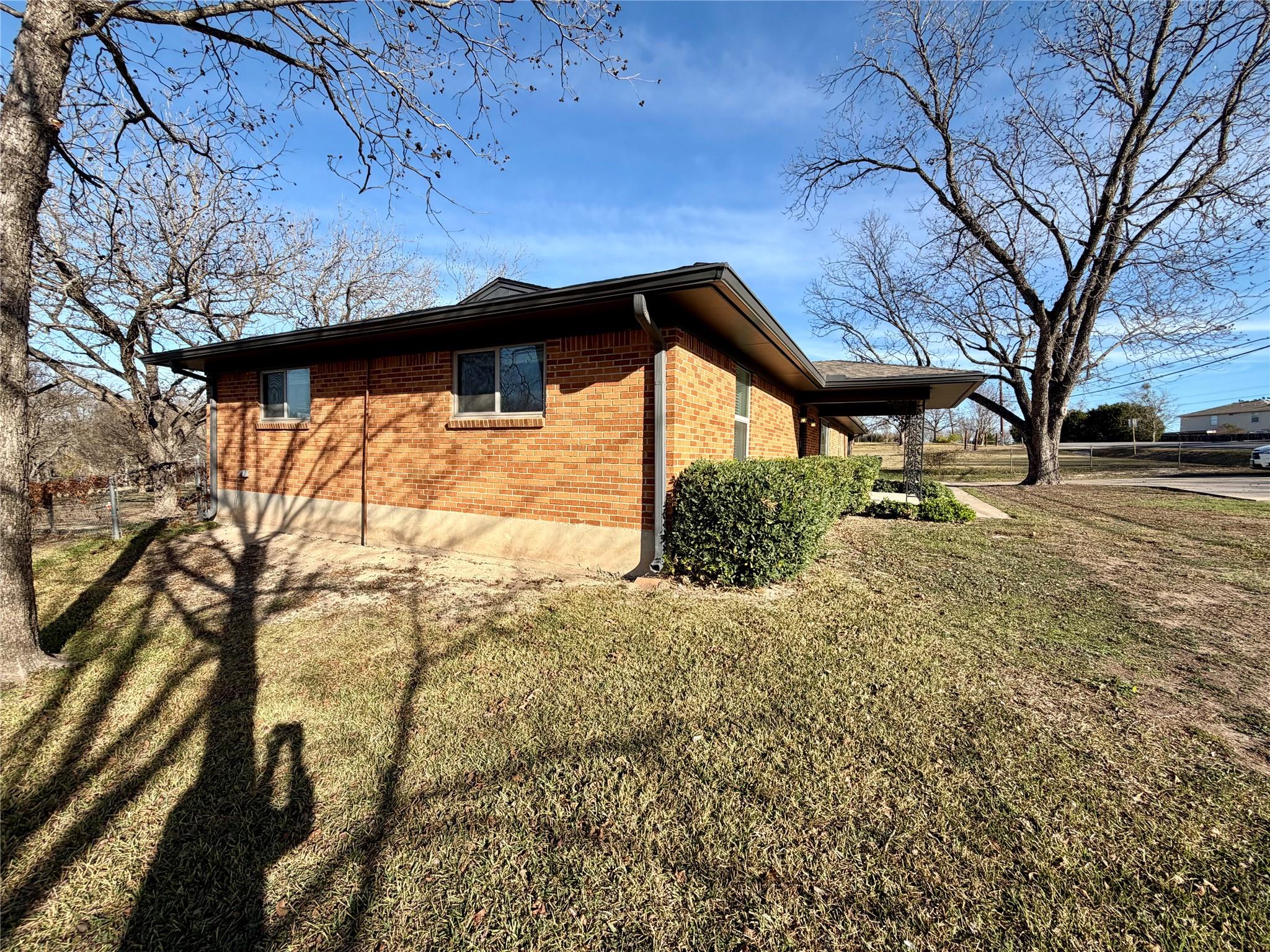 9712 Springdale Rd, Austin, TX 78754