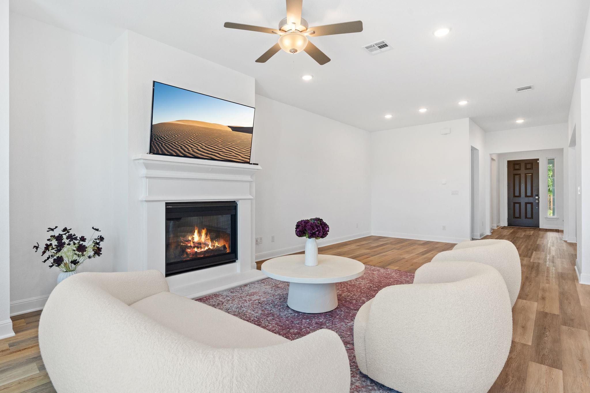 5713 Alamosa Clearing Dr, Lakeway, TX 78738