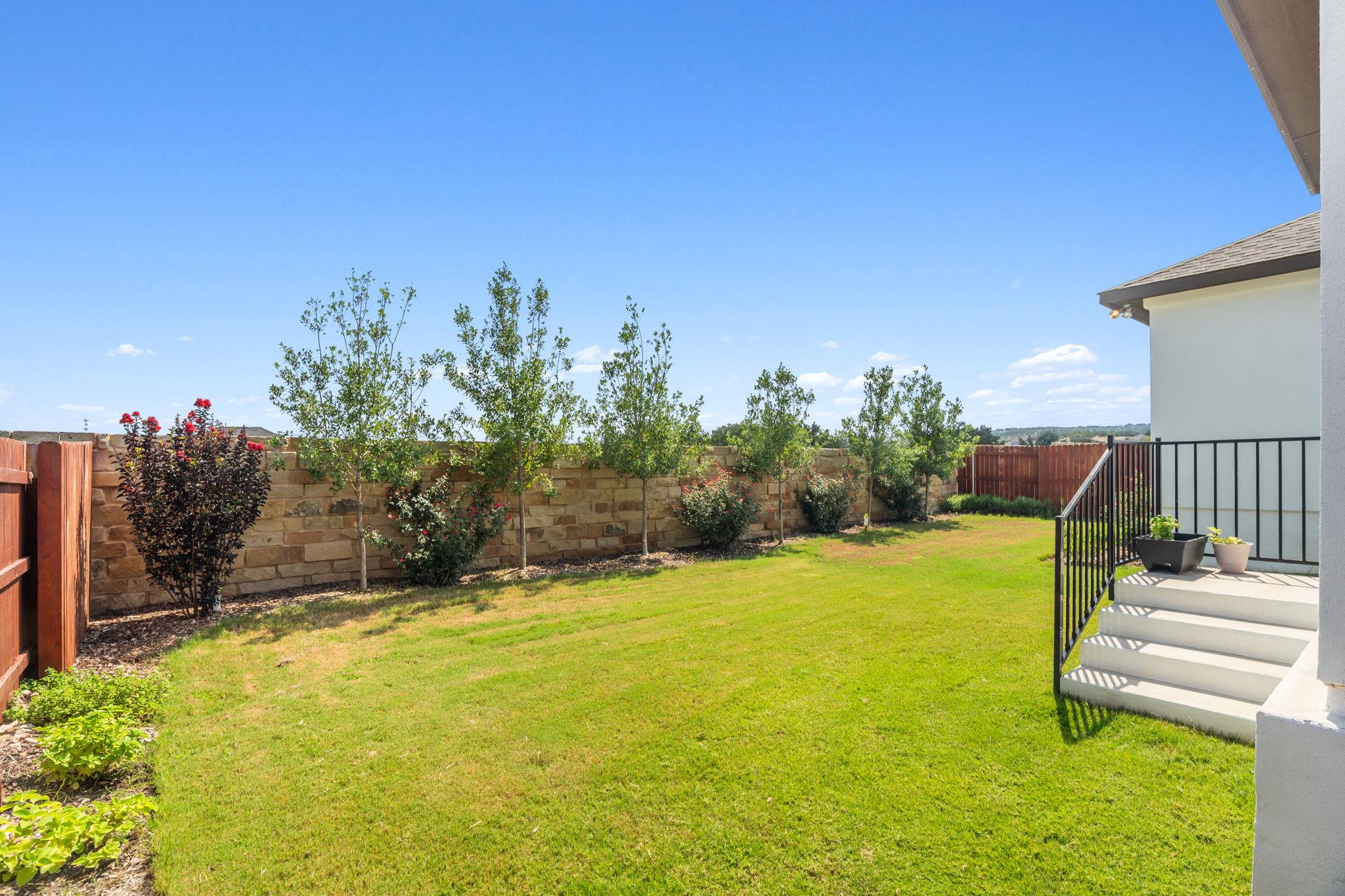 5713 Alamosa Clearing Dr, Lakeway, TX 78738