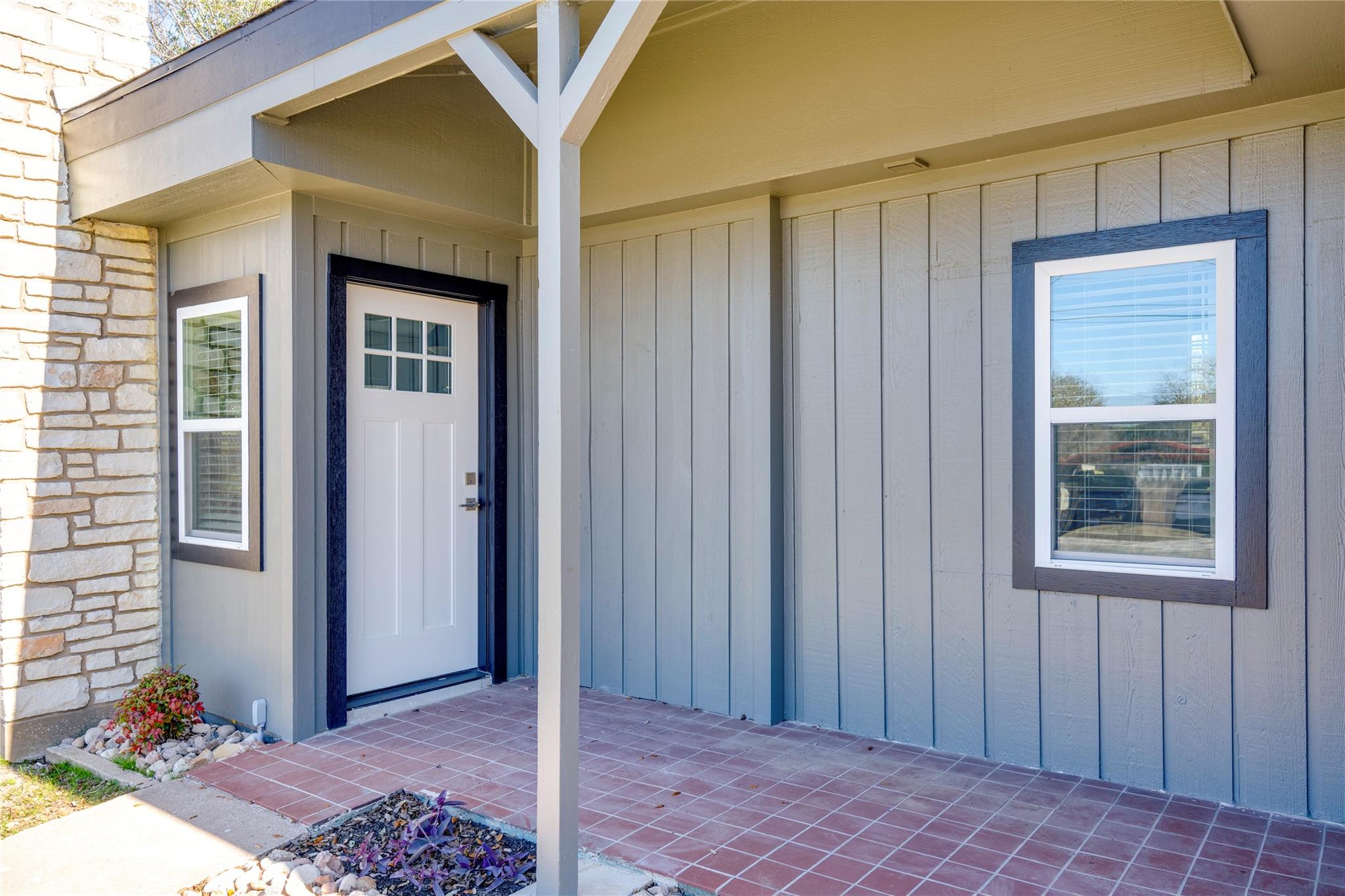 809 N West St, Burnet, TX 78611