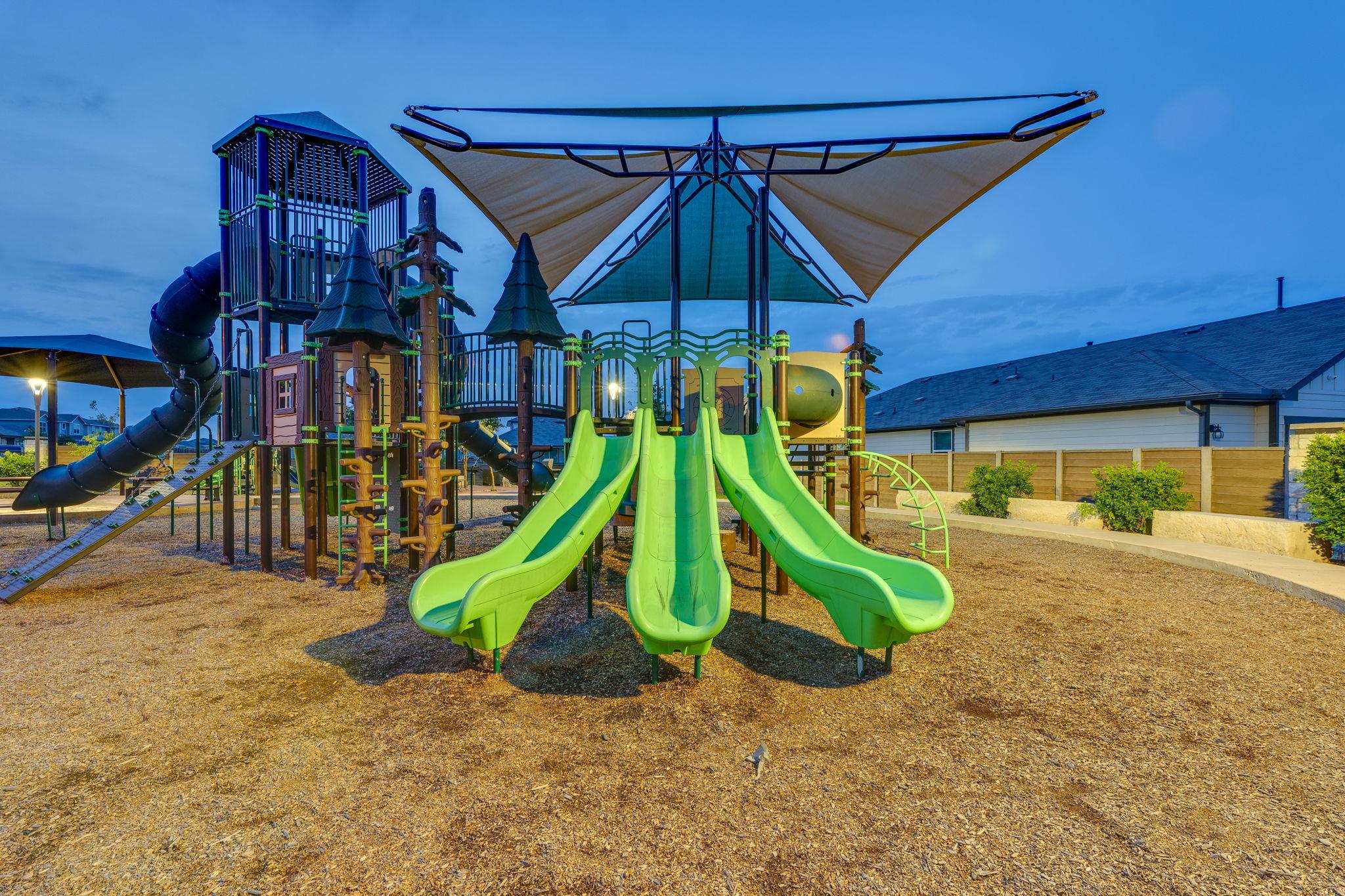 98 Barton Creek Ln, Hutto, TX 78634