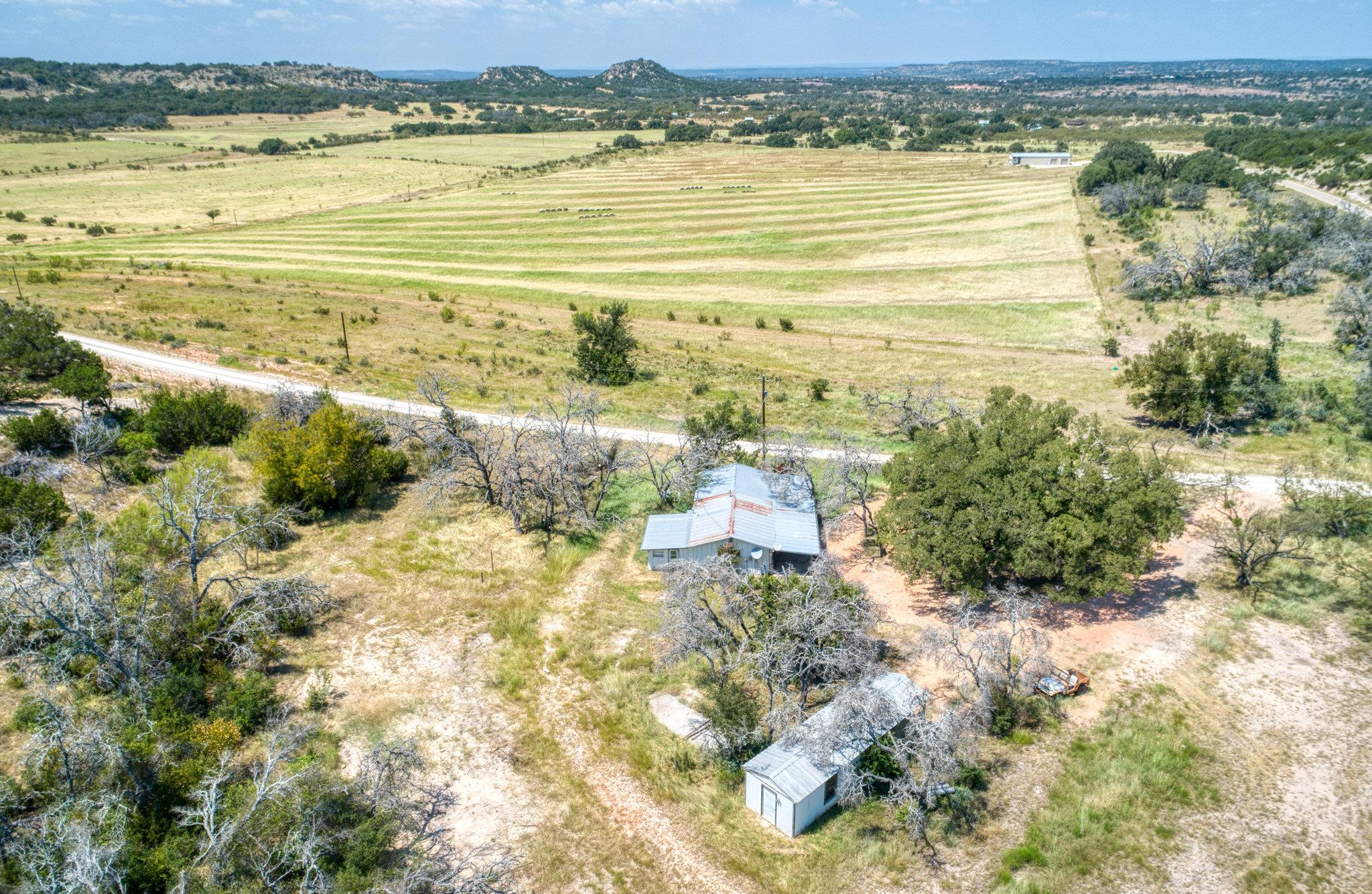 51 DS Rd Rd, Fredericksburg, TX 78624