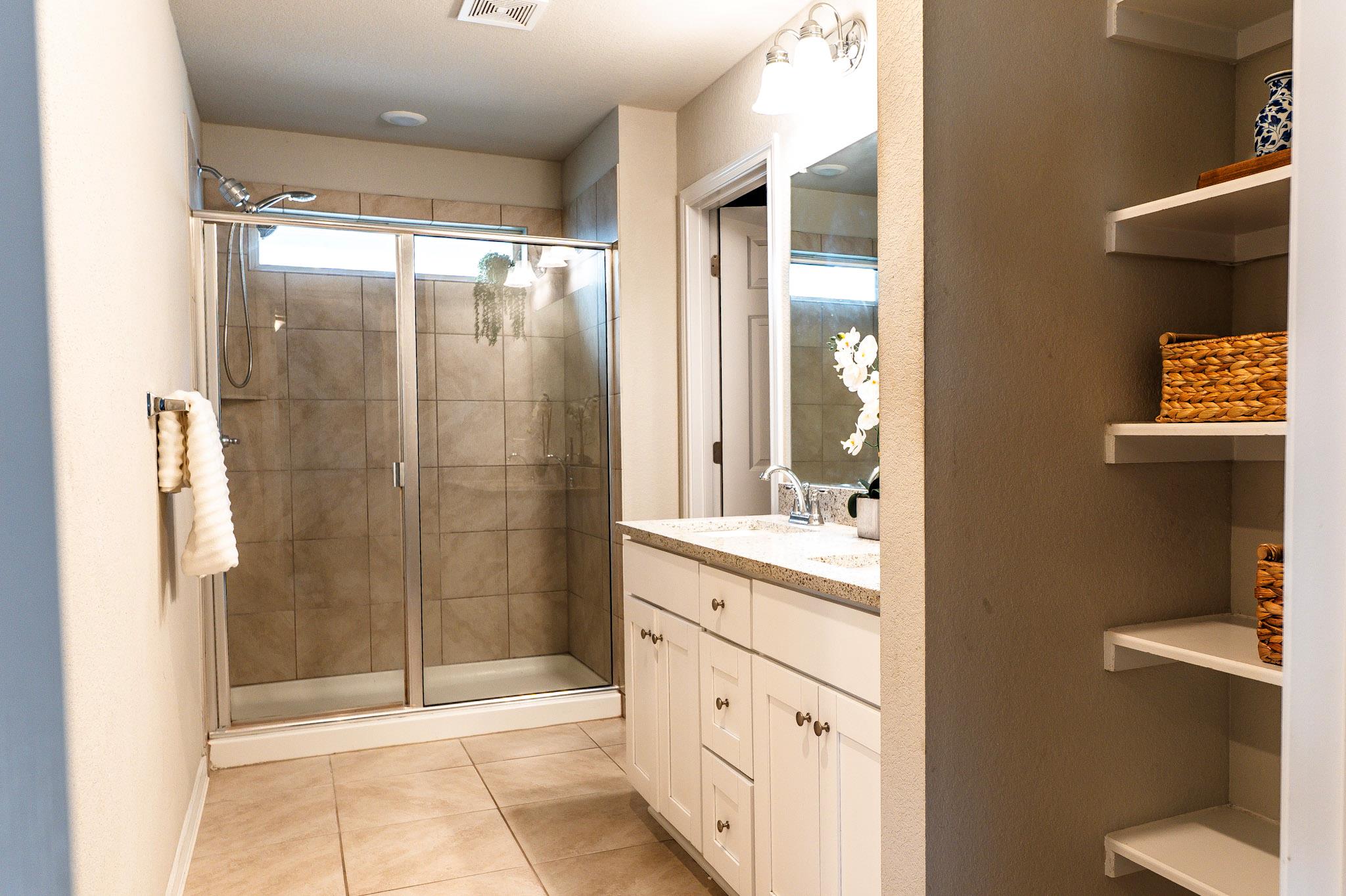 7404 Albany Dr, Austin, TX 78754