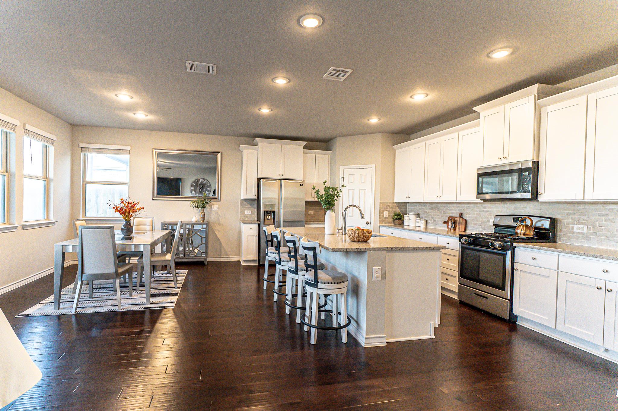 7404 Albany Dr, Austin, TX 78754