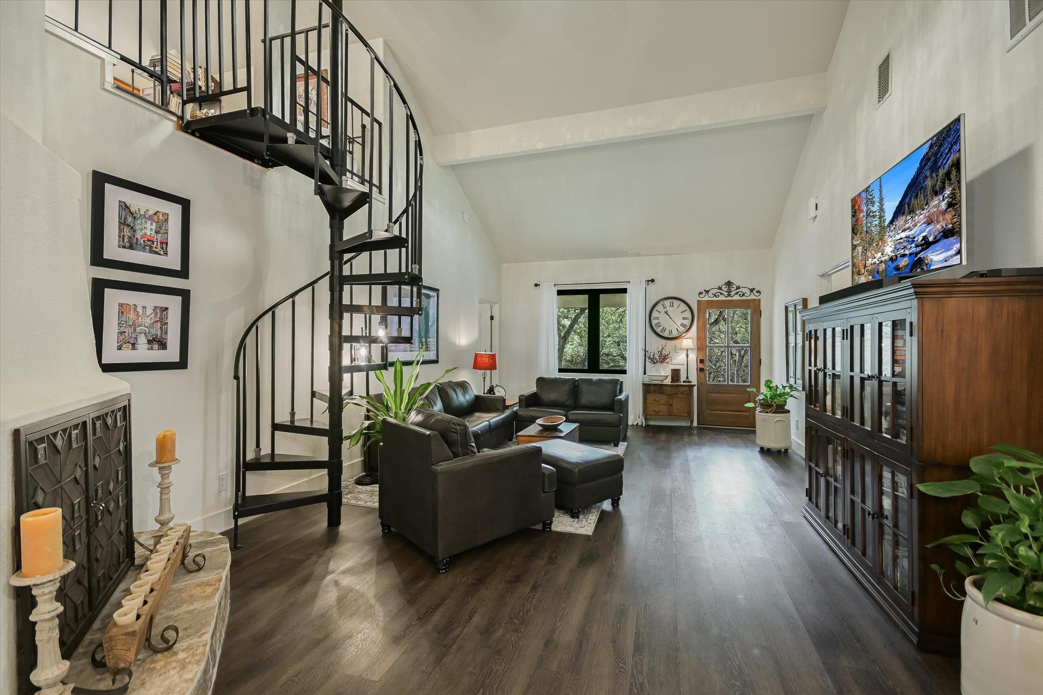 5 Sumac Ct, Wimberley, TX 78676