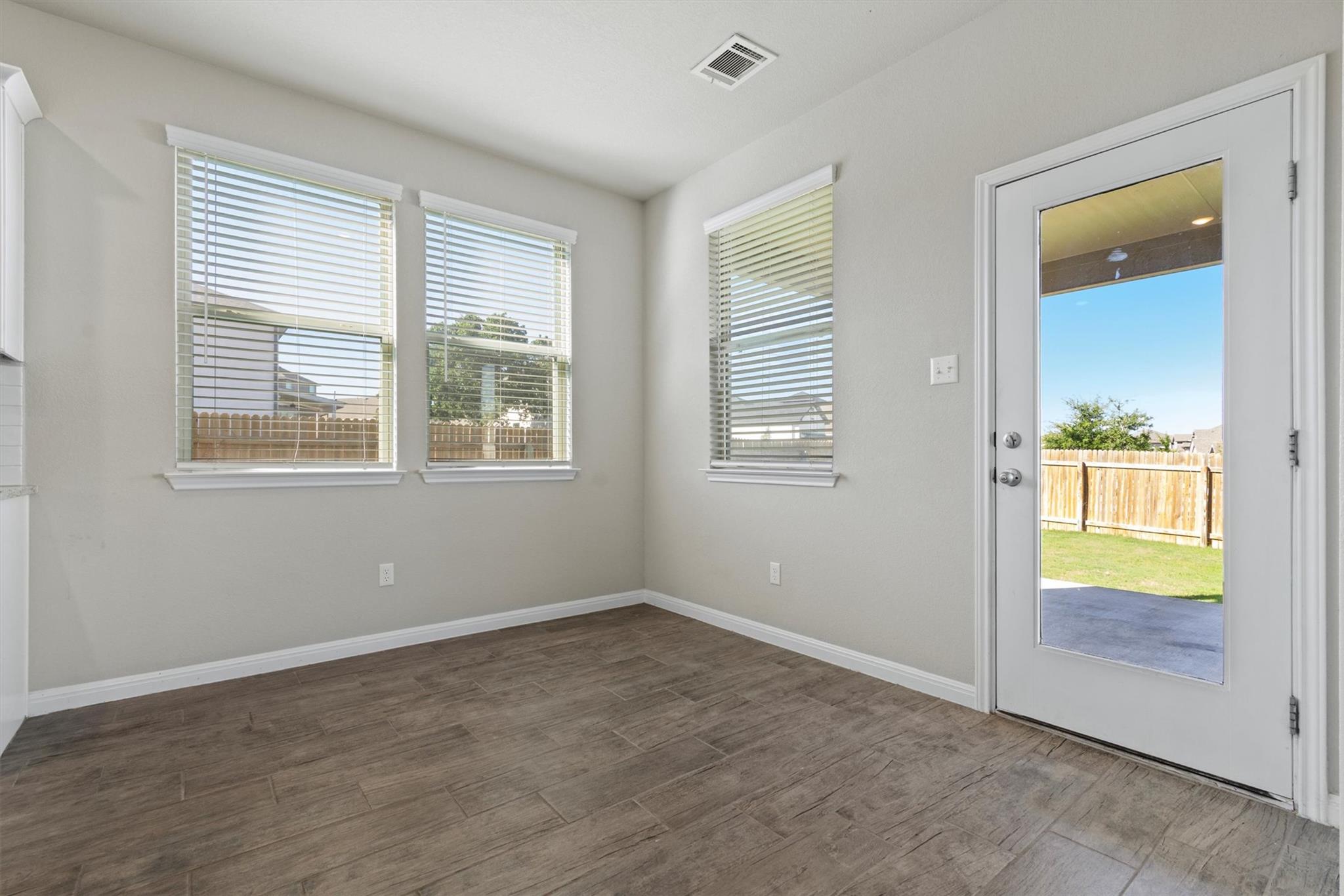 301 Greenway Dr, Georgetown, TX 78628