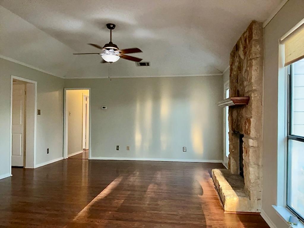 1003 Thousand Oaks Blvd, Georgetown, TX 78628