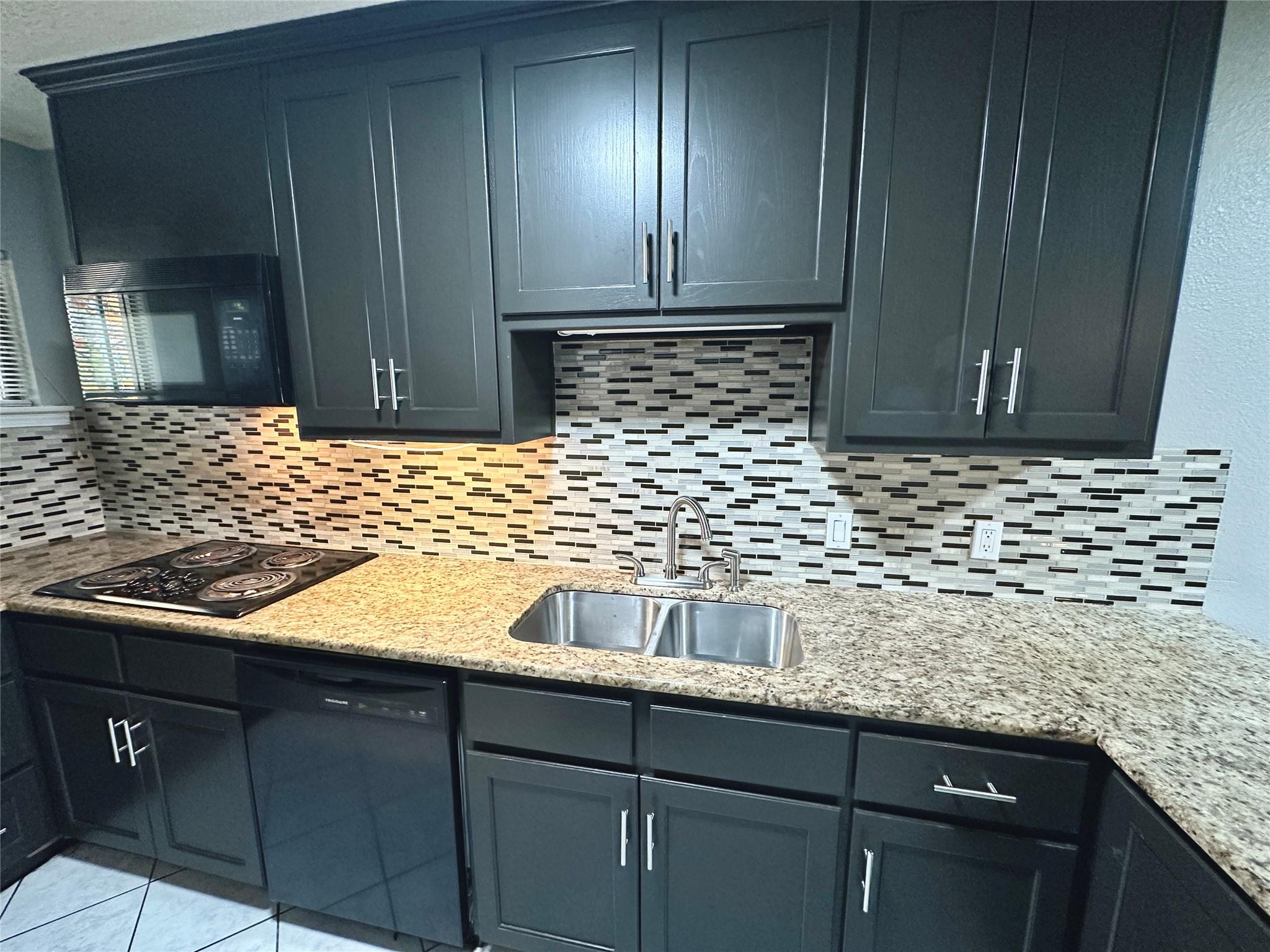 601 W 11th St # 115, Austin, TX 78701