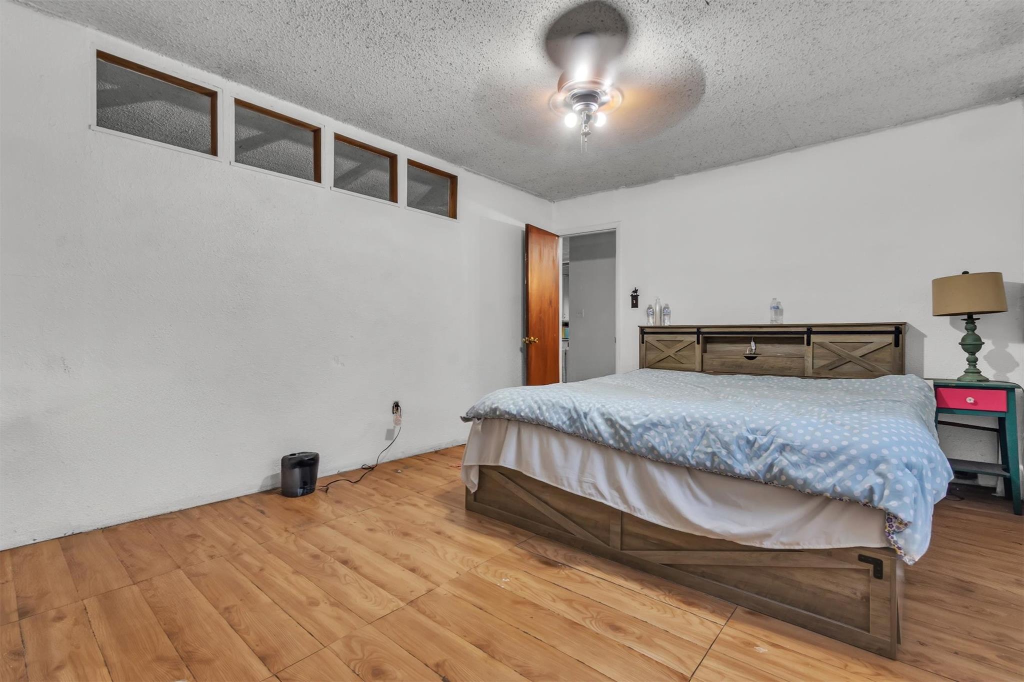 149 Wayside Dr, Elgin, TX 78621