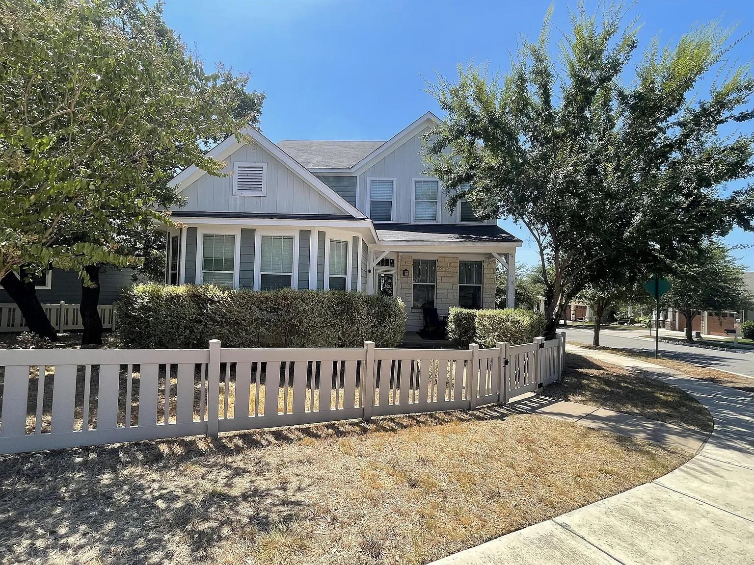 5136 Hellman, Kyle, TX 78640