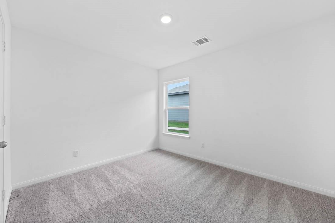 129 Morrison Dr, Jarrell, TX 76537