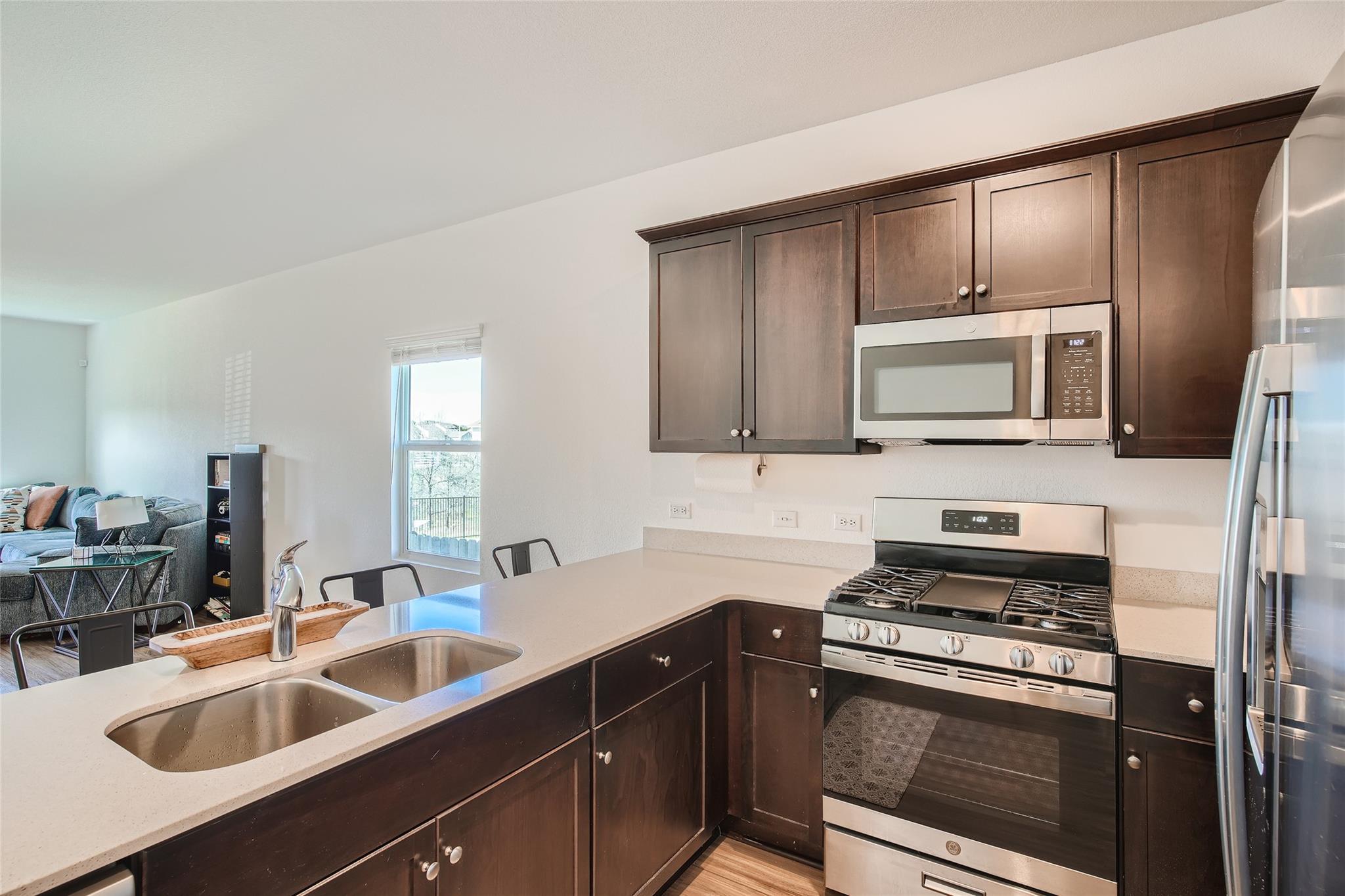 7616 Pewter Luster Bnd, Del Valle, TX 78617