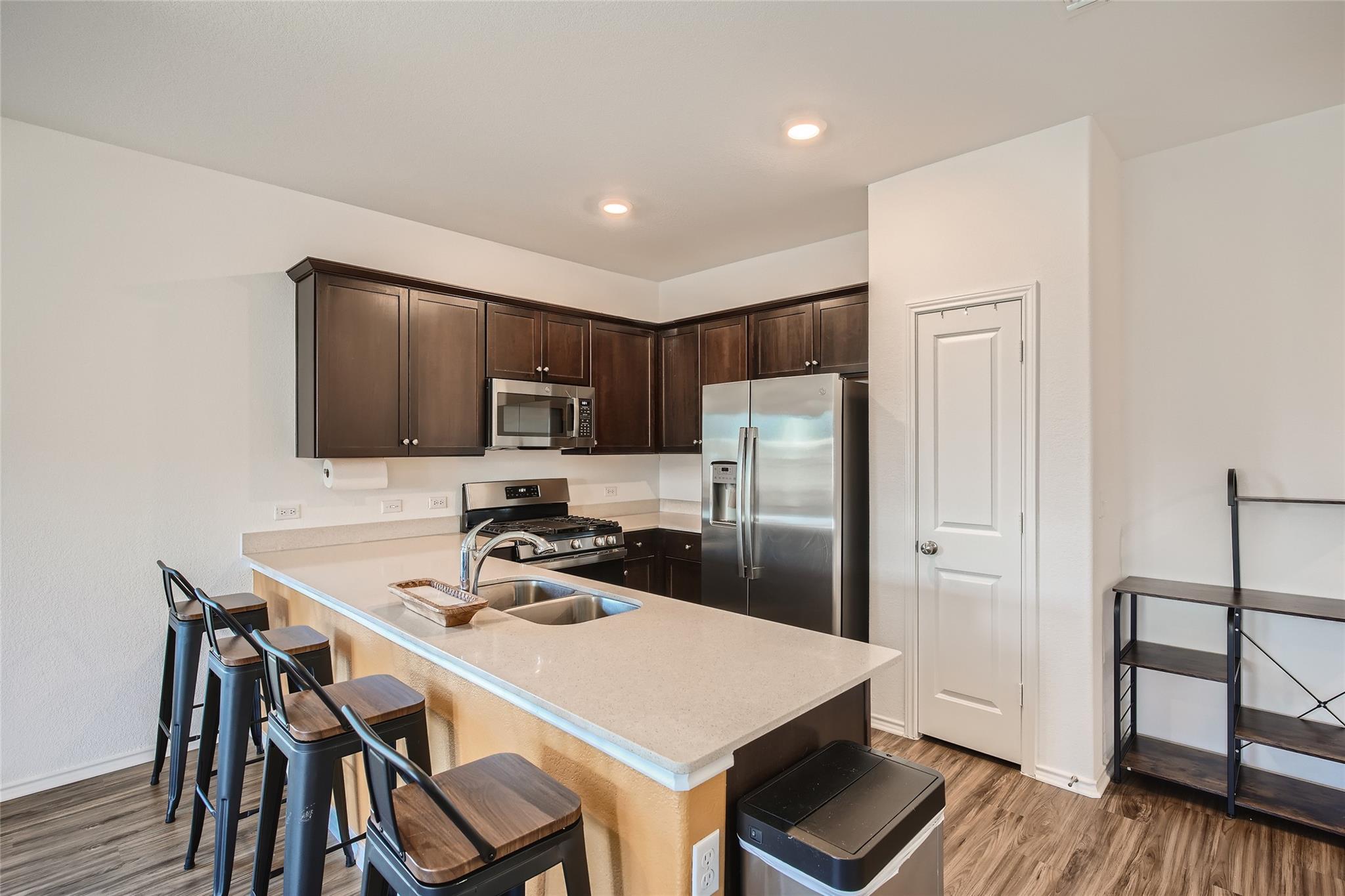 7616 Pewter Luster Bnd, Del Valle, TX 78617