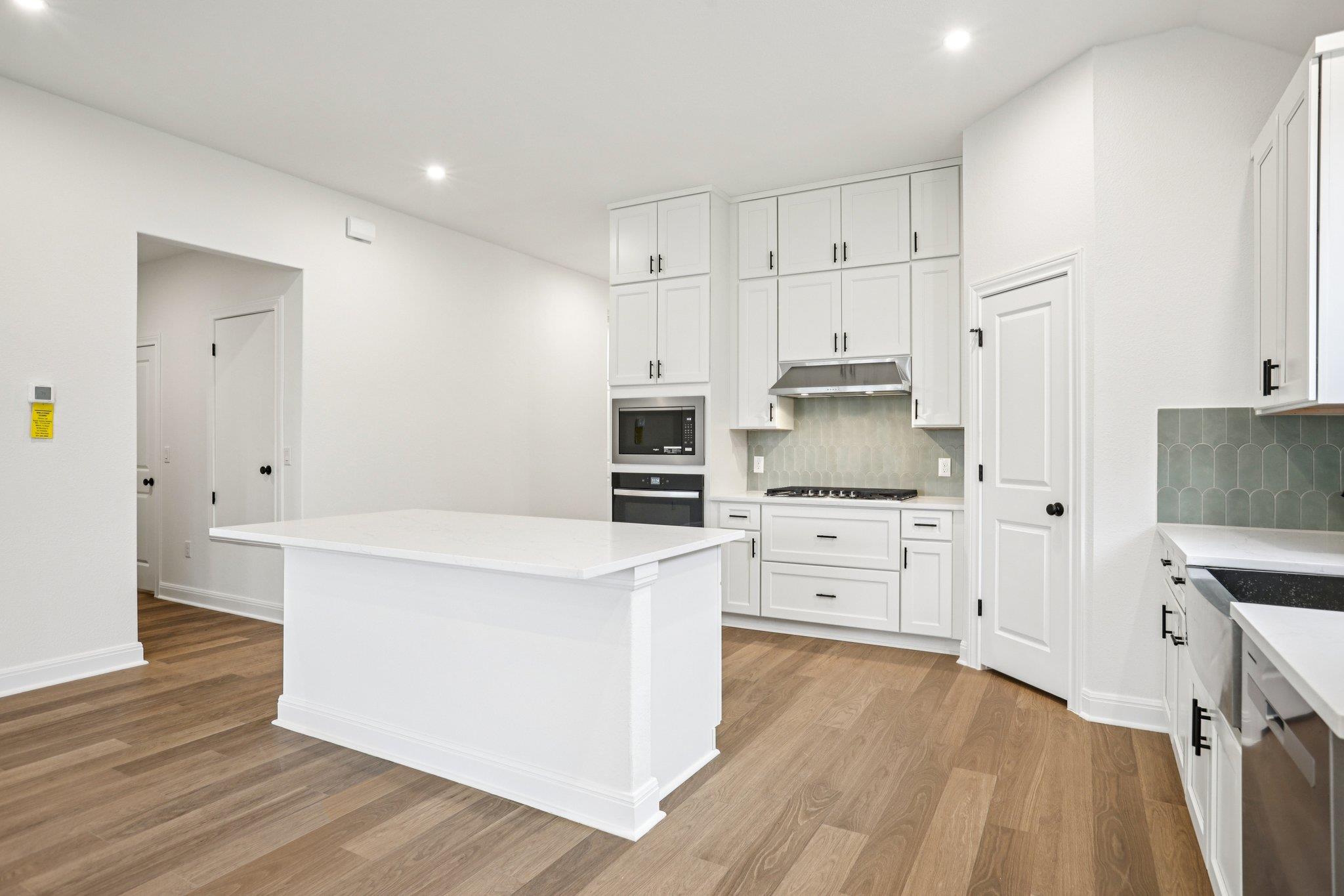 581 Treadwell Ln, Kyle, TX 78640