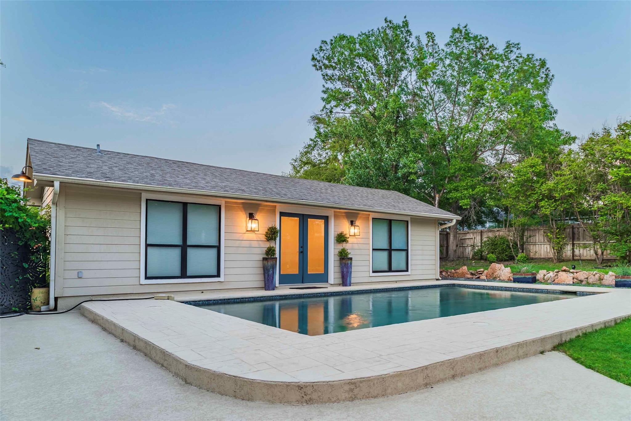 505 Avenue E, Marble Falls, TX 78654