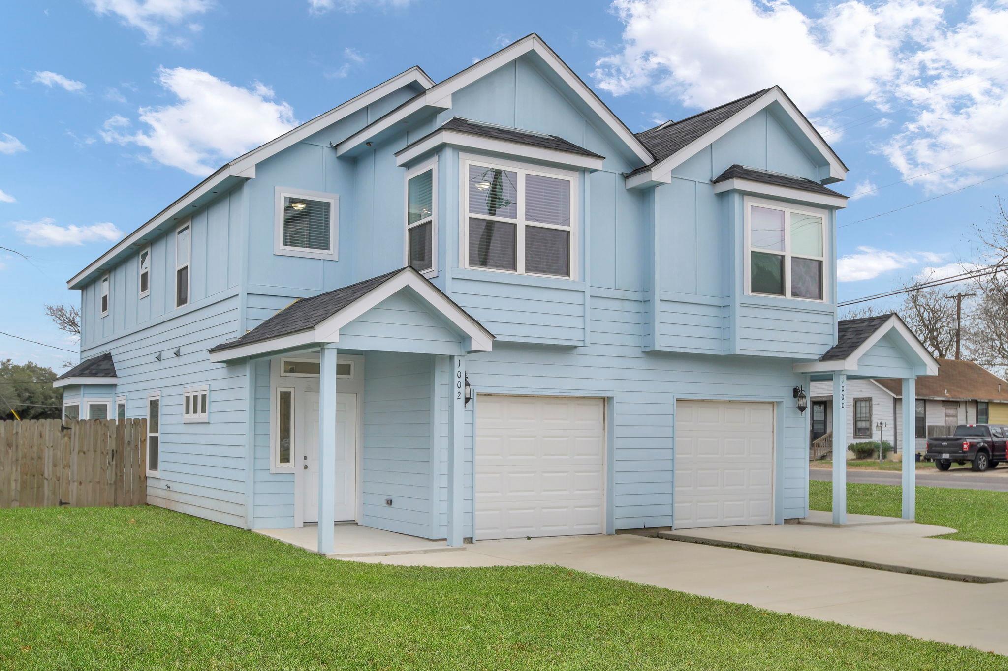 1000 E Fannin St, Luling, TX 78648