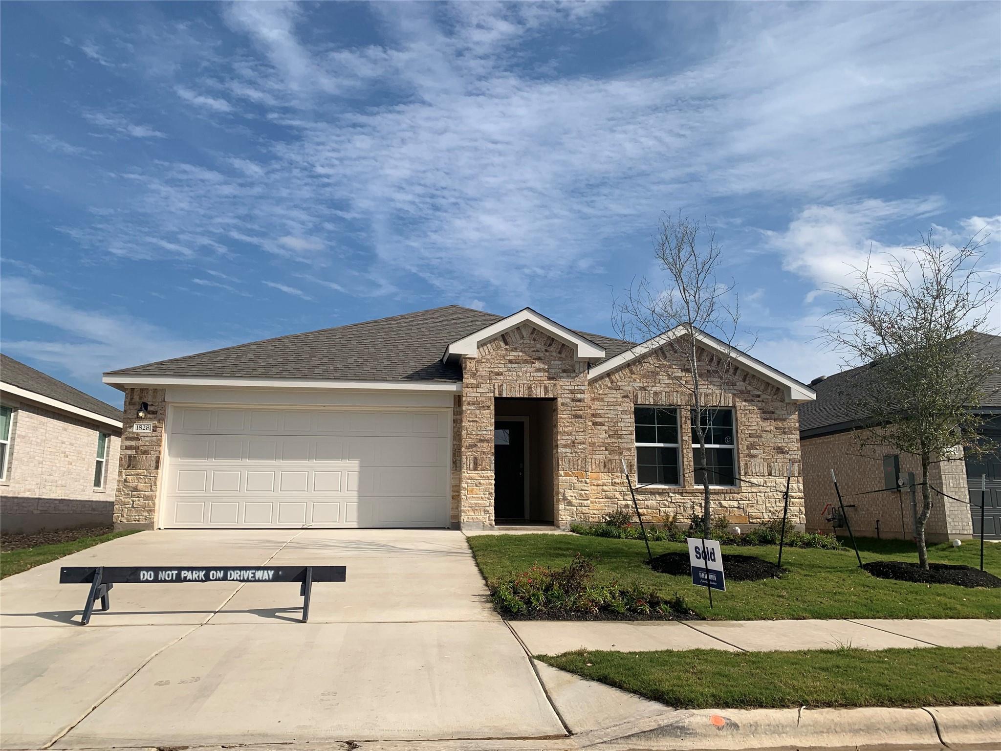 1828 Marlin Spike Dr, Leander, TX 78641