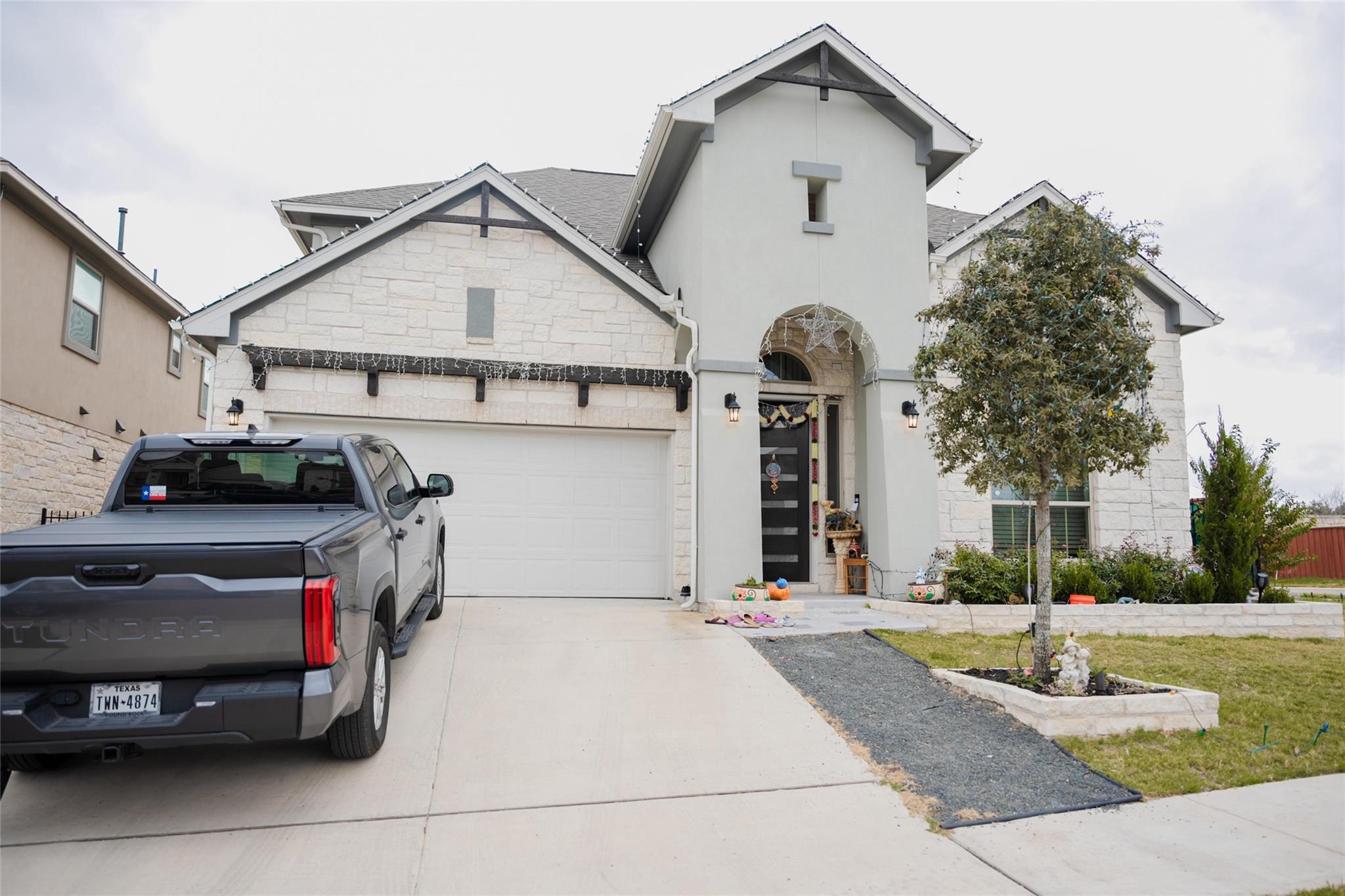 1319 Overture Pl, Round Rock, TX 78681