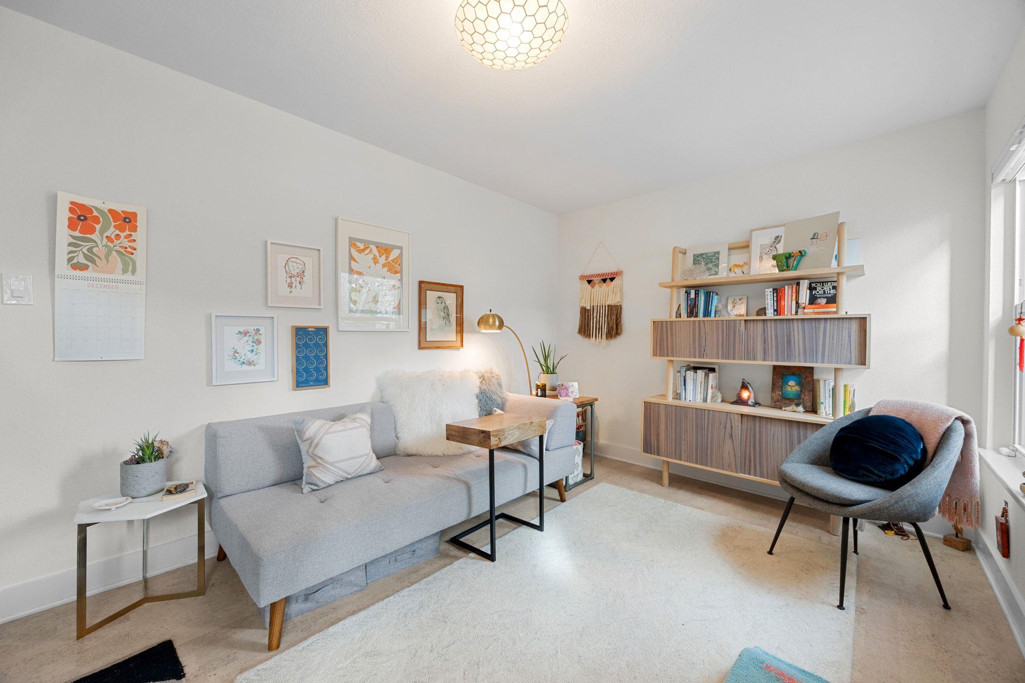 7643 Parkview Cir, Austin, TX 78731