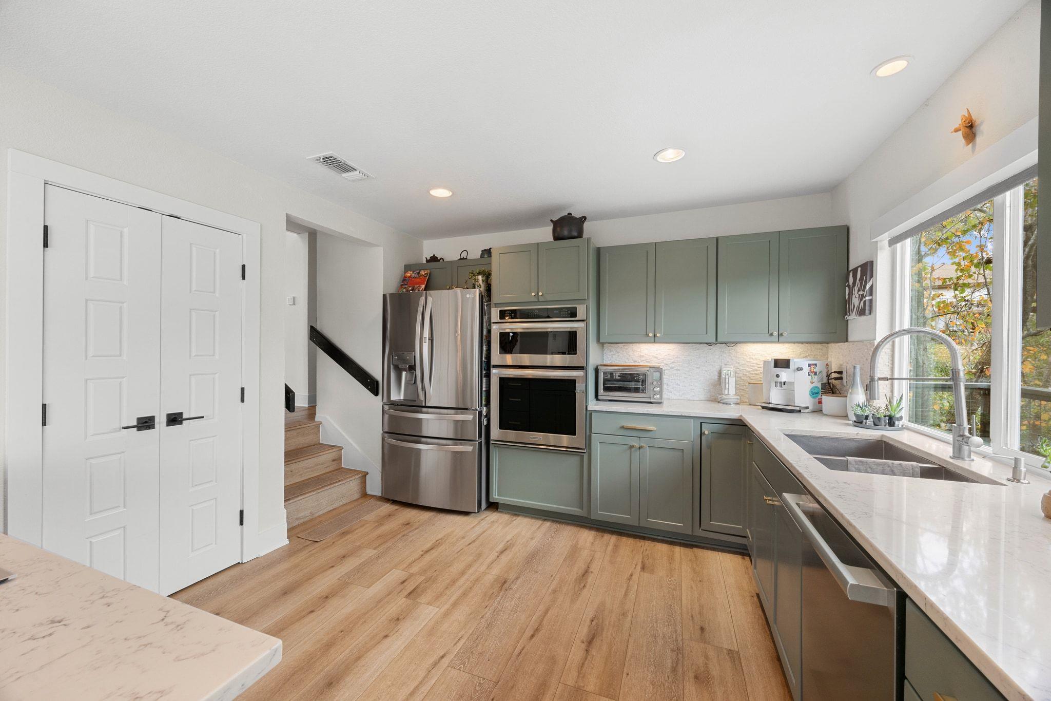 7643 Parkview Cir, Austin, TX 78731