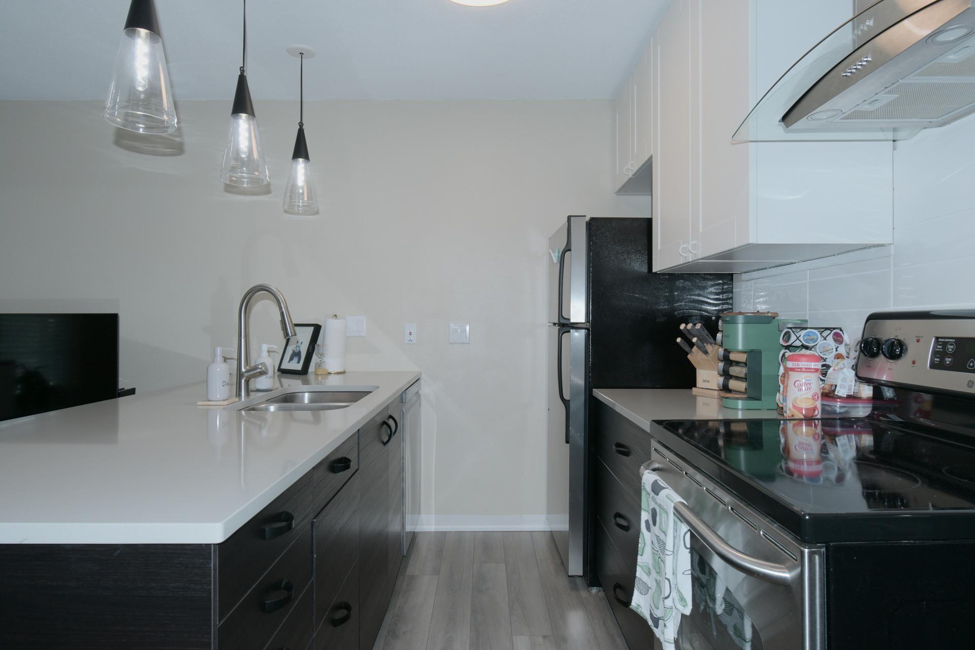 2302 East Side Dr # 6, Austin, TX 78704