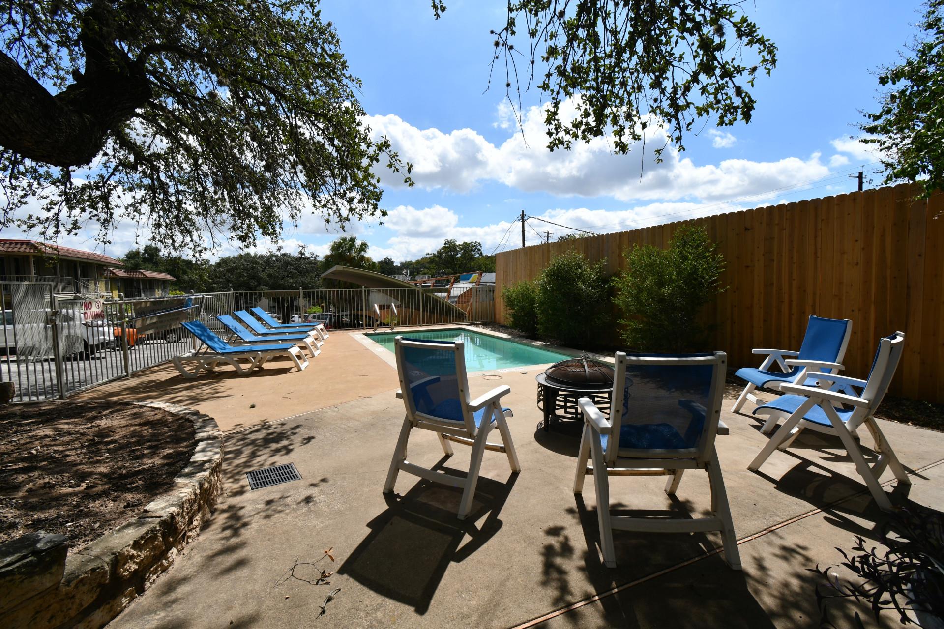 2302 East Side Dr # 6, Austin, TX 78704