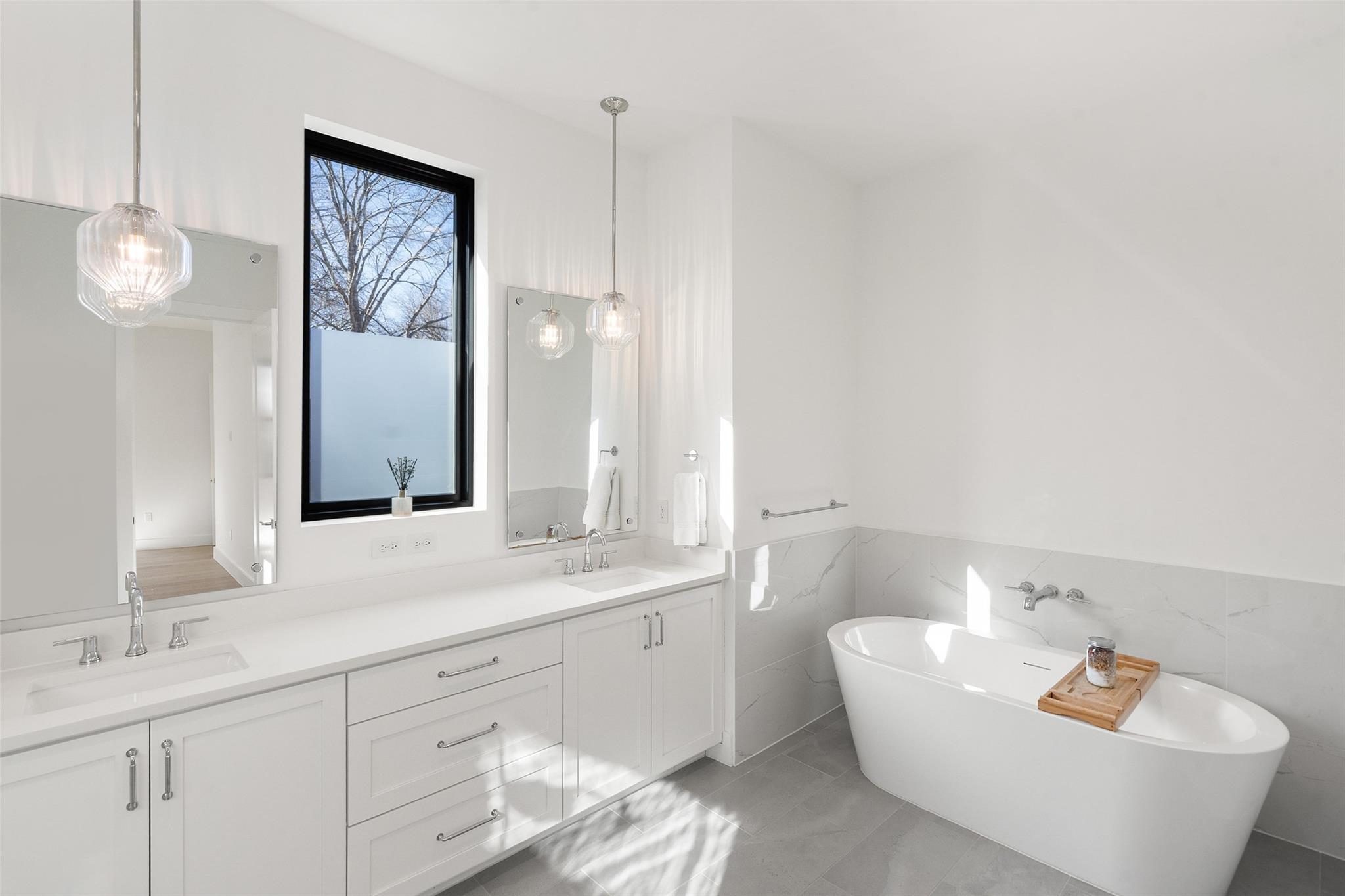 1101 Emerald Forest Cv, Austin, TX 78745