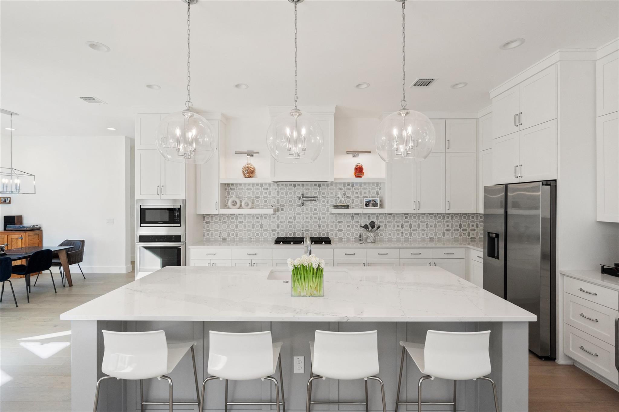 1101 Emerald Forest Cv, Austin, TX 78745