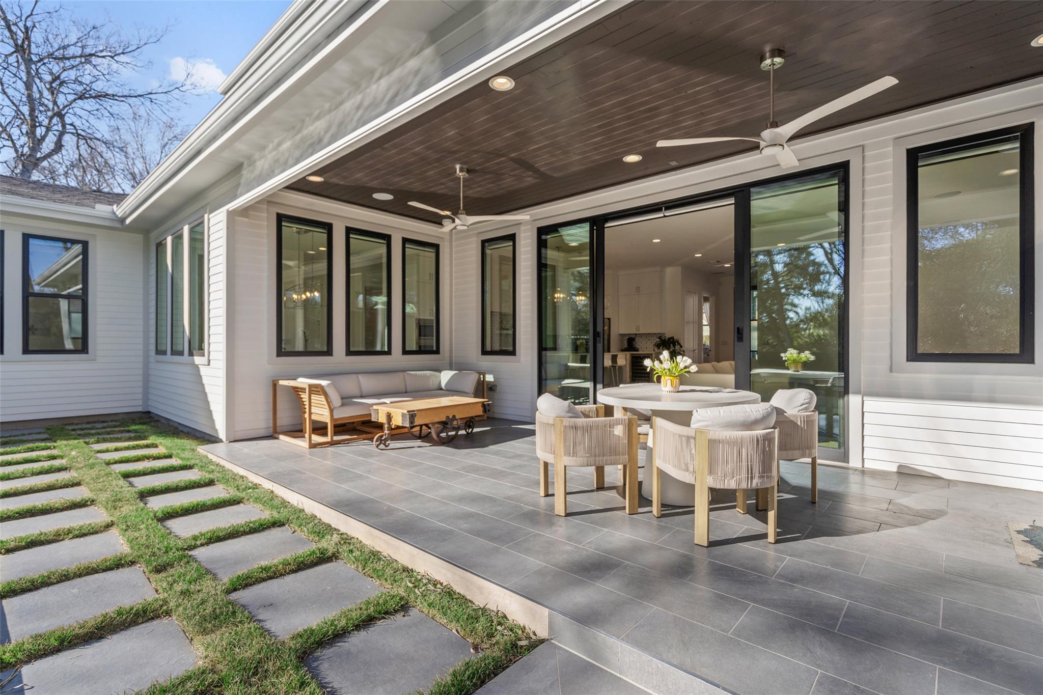 1101 Emerald Forest Cv, Austin, TX 78745