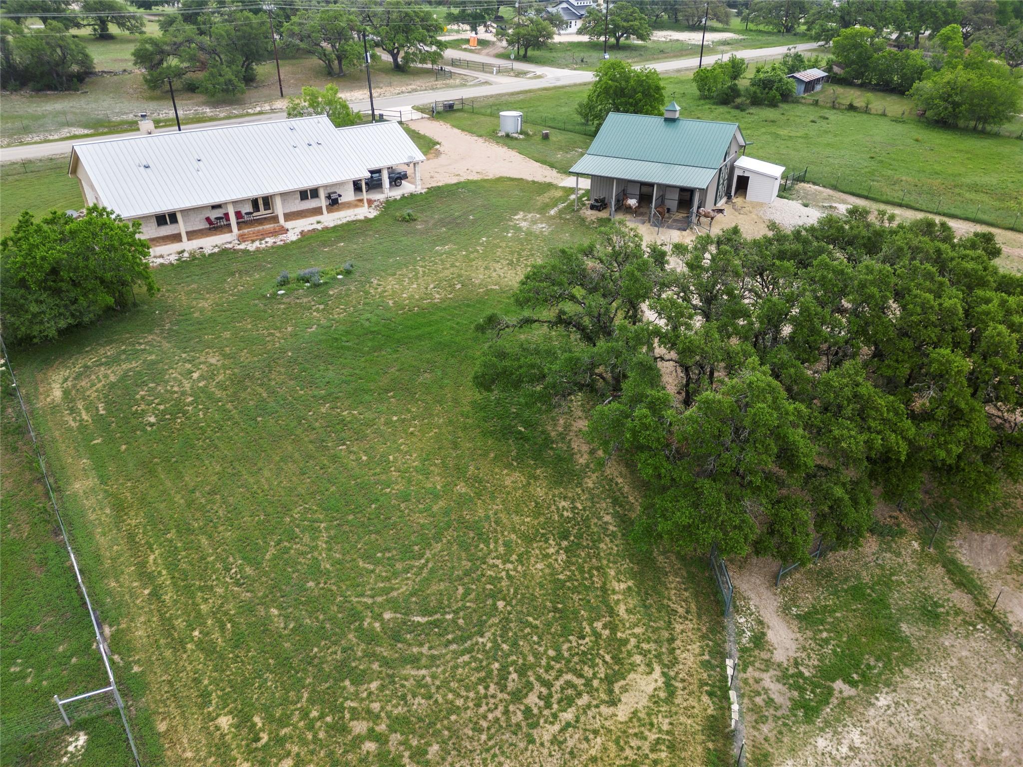 551 Gatlin Creek Rd, Dripping Springs, TX 78620