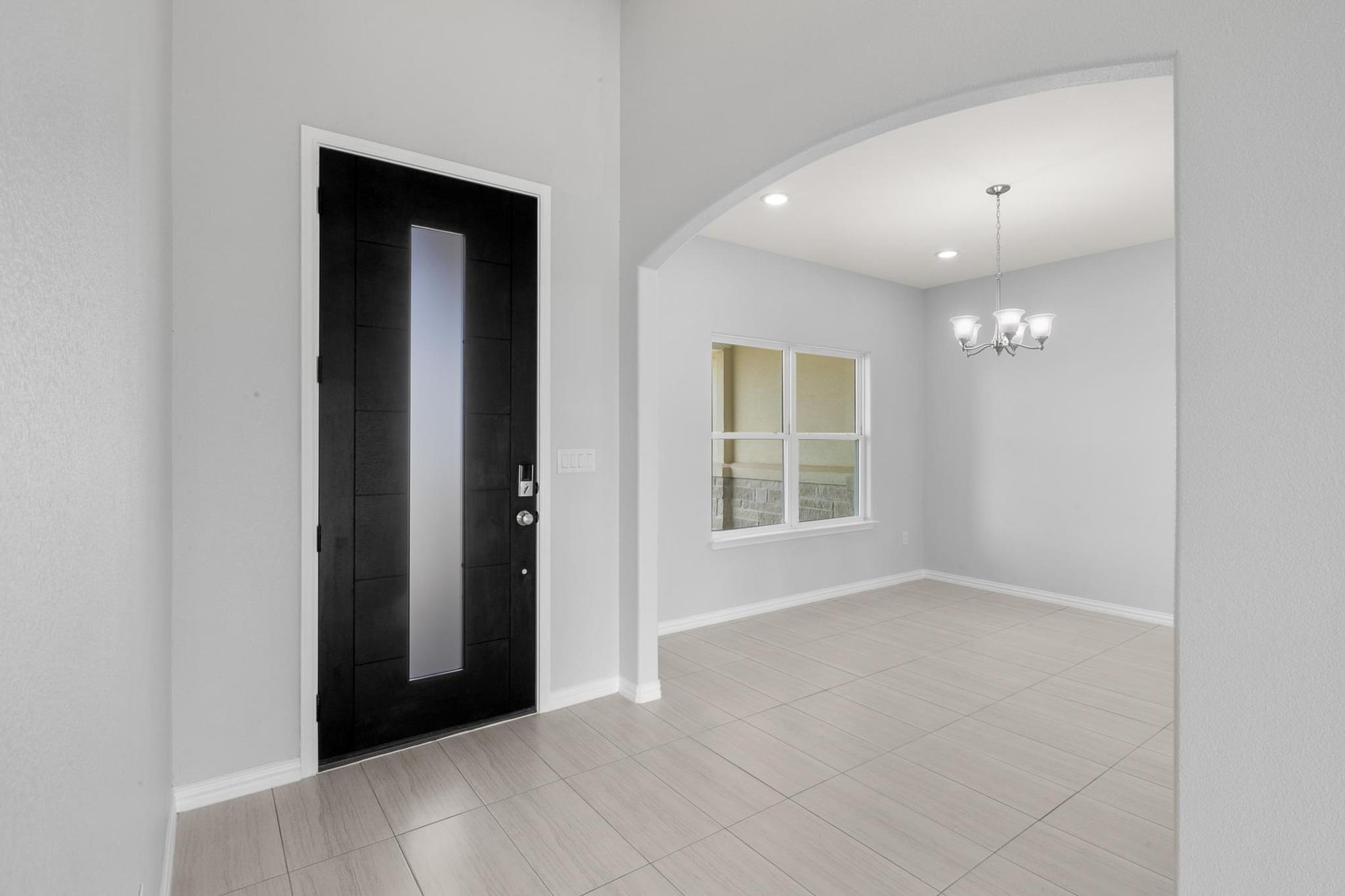 1136 Country Road 484 Rd, Elgin, TX 78621