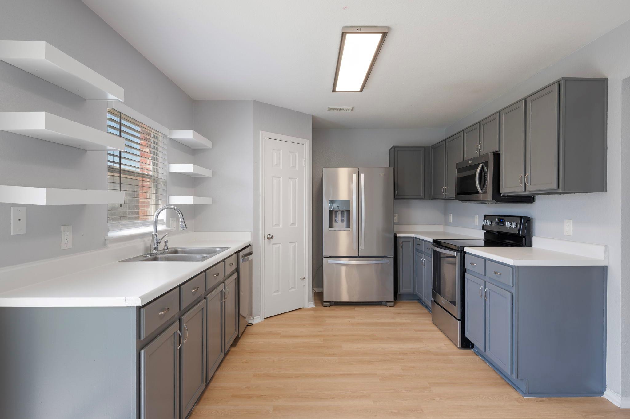 906 Low Brim Cv, Pflugerville, TX 78660